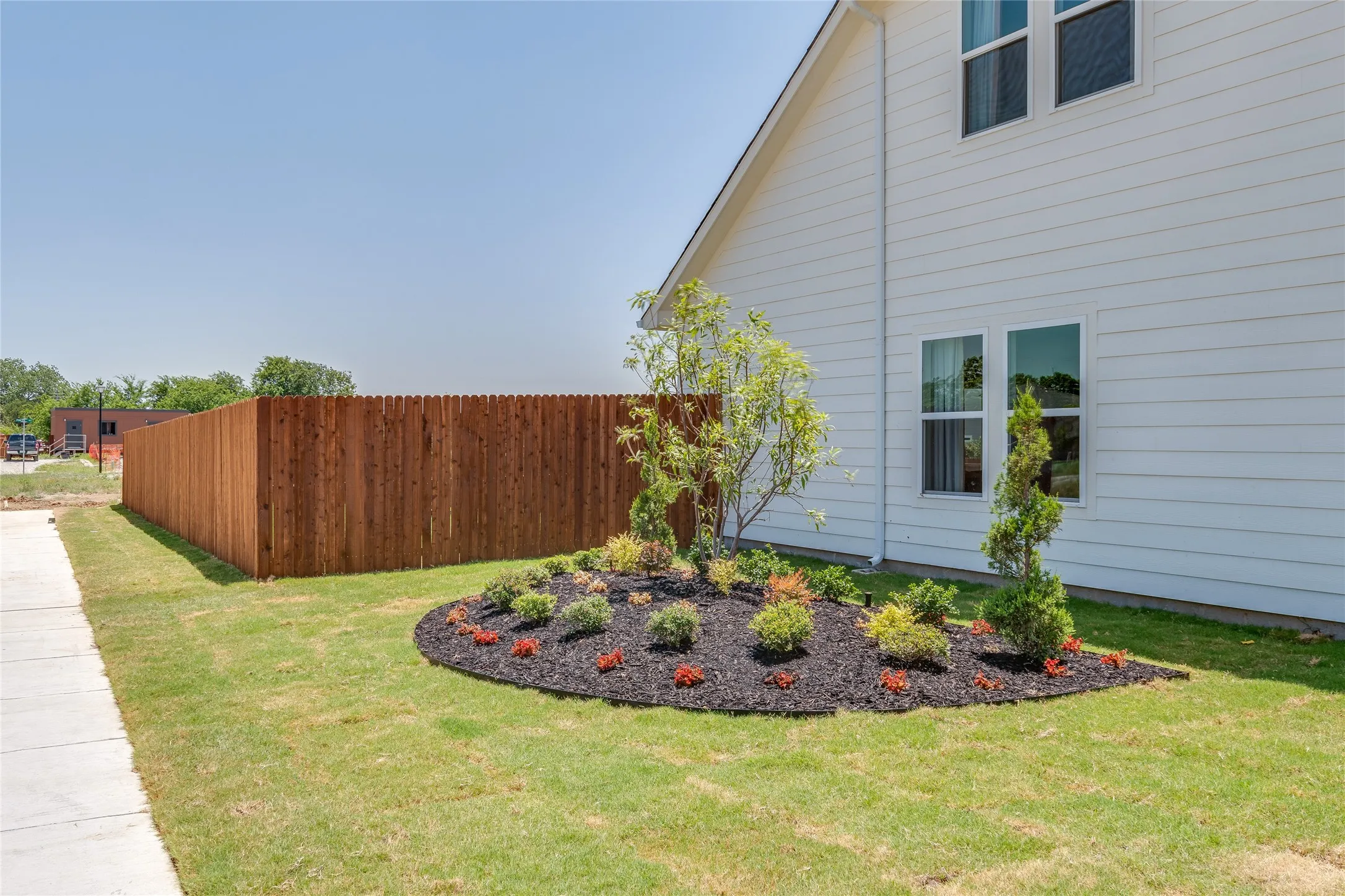 Single Family Residence For Sale in Grayson County , 625 Kyle Drive, Tioga, Texas 76271, 4 Bedroom, 3 Bathroom, 3 Garage spaces, 2,153 Sqft, built in 2022, mls#21337013, Real Estate Agent in Tioga, Homes For Sale in Grayson county, Homes For Sale in Tioga, Realtor in Tioga Texas, Real Estate Brokerage Independent Realty Texas, Luminita Cordes Realtor