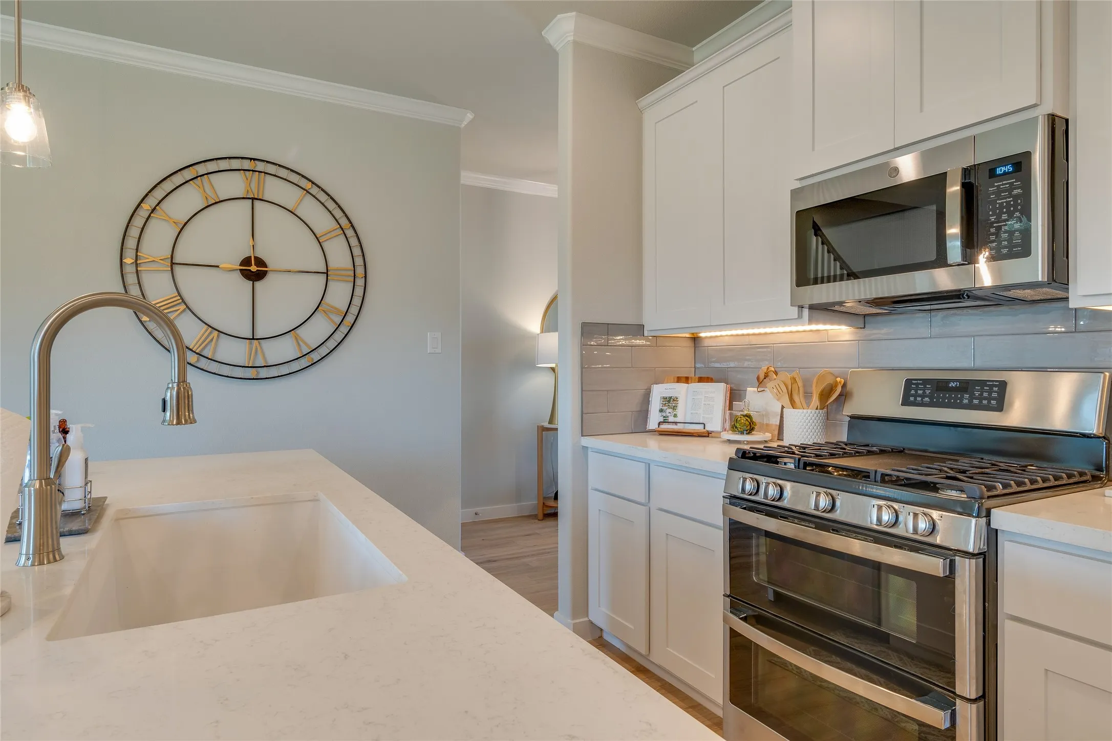 Single Family Residence For Sale in Grayson County , 625 Kyle Drive, Tioga, Texas 76271, 4 Bedroom, 3 Bathroom, 3 Garage spaces, 2,153 Sqft, built in 2022, mls#21337013, Real Estate Agent in Tioga, Homes For Sale in Grayson county, Homes For Sale in Tioga, Realtor in Tioga Texas, Real Estate Brokerage Independent Realty Texas, Luminita Cordes Realtor