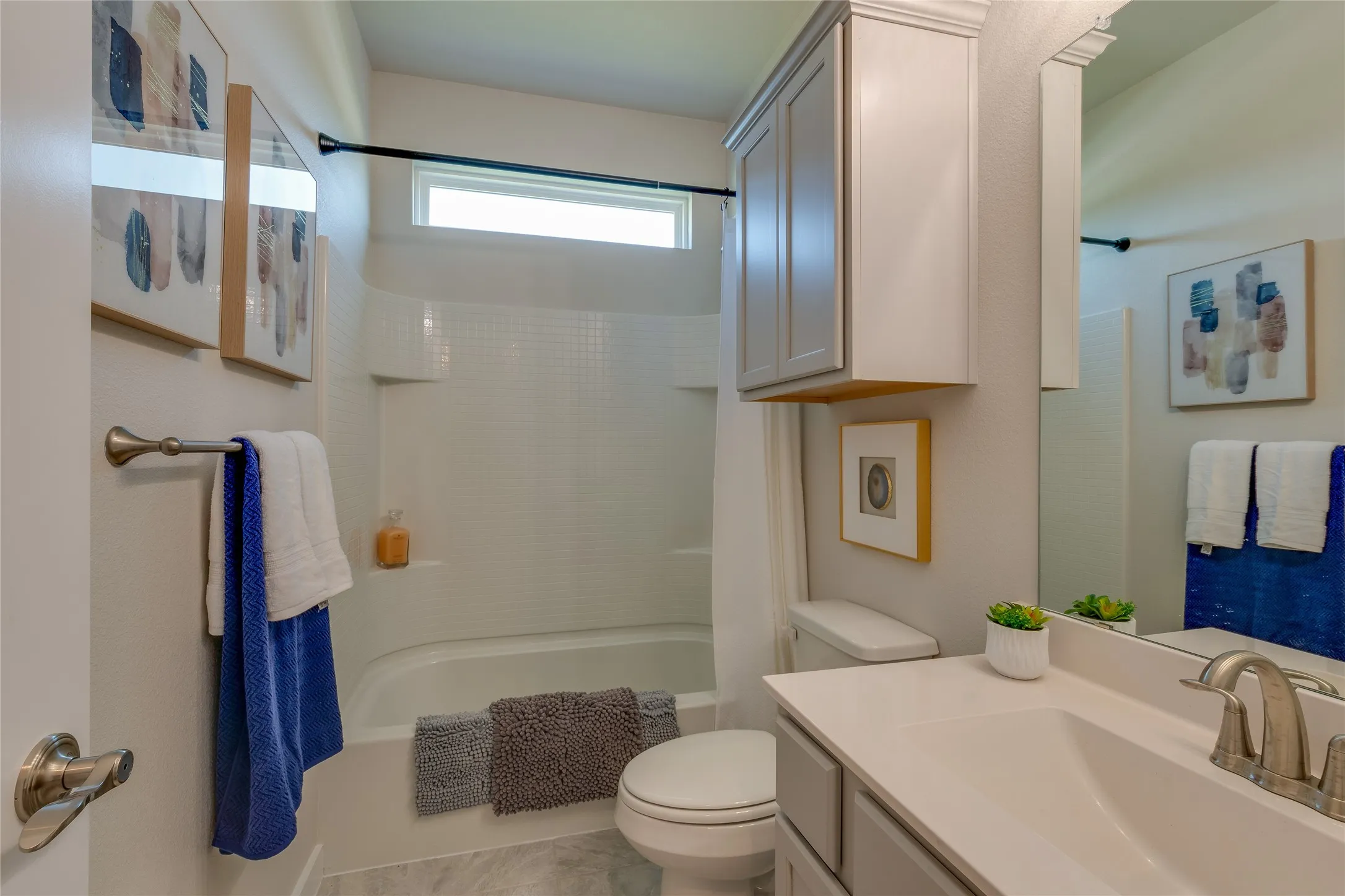 Single Family Residence For Sale in Grayson County , 625 Kyle Drive, Tioga, Texas 76271, 4 Bedroom, 3 Bathroom, 3 Garage spaces, 2,153 Sqft, built in 2022, mls#21337013, Real Estate Agent in Tioga, Homes For Sale in Grayson county, Homes For Sale in Tioga, Realtor in Tioga Texas, Real Estate Brokerage Independent Realty Texas, Luminita Cordes Realtor