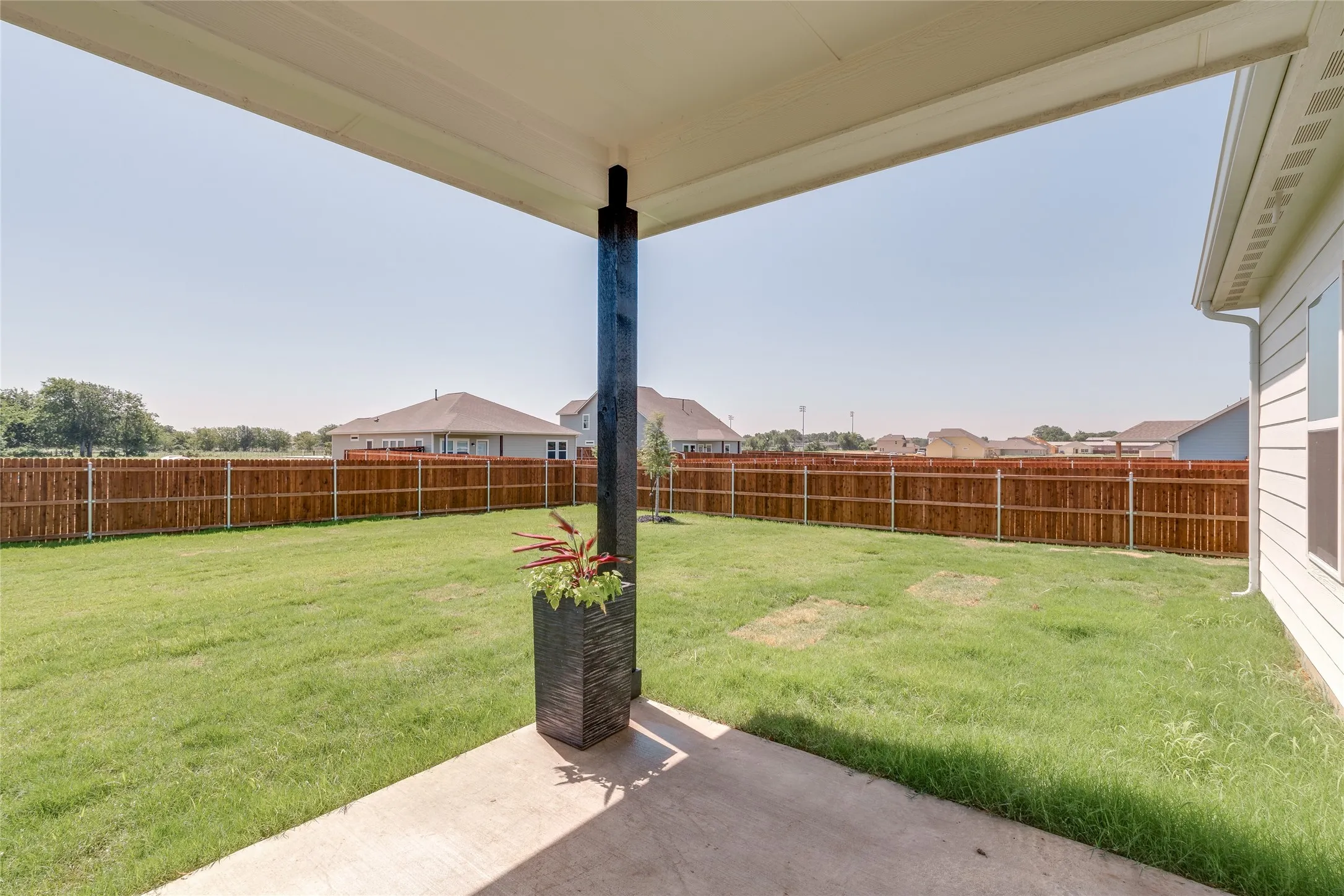 Single Family Residence For Sale in Grayson County , 625 Kyle Drive, Tioga, Texas 76271, 4 Bedroom, 3 Bathroom, 3 Garage spaces, 2,153 Sqft, built in 2022, mls#21337013, Real Estate Agent in Tioga, Homes For Sale in Grayson county, Homes For Sale in Tioga, Realtor in Tioga Texas, Real Estate Brokerage Independent Realty Texas, Luminita Cordes Realtor