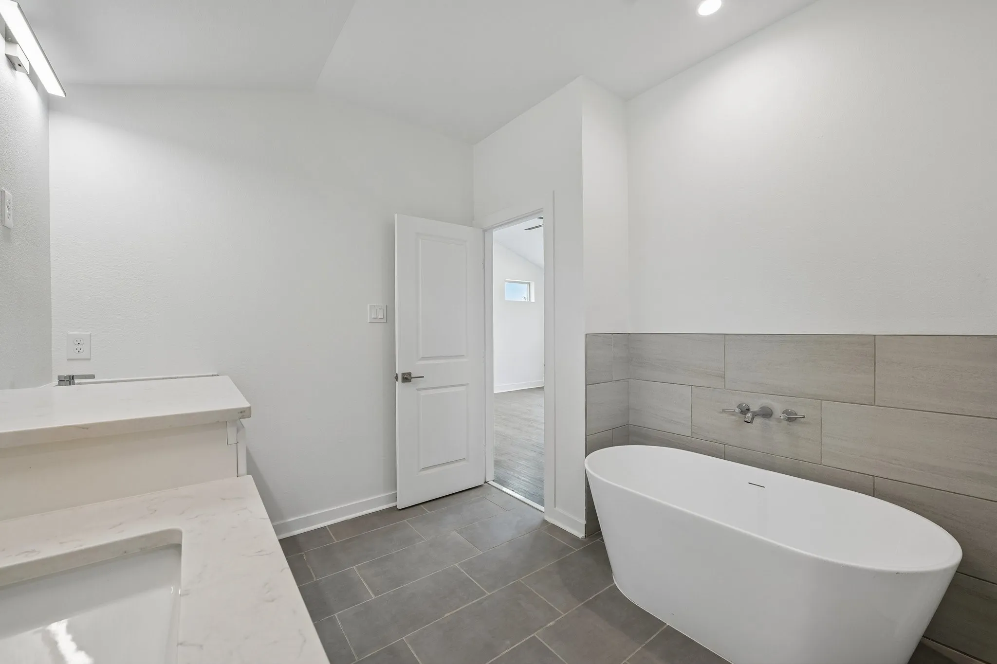 Single Family Residence For Sale in Dallas County , 3769 Wenatche Drive, Dallas, Texas 75233, 4 Bedroom, 5 Bathroom, 3 Garage spaces, 2,935 Sqft, built in 2026, mls#21336536, Real Estate Agent in Dallas, Homes For Sale in Dallas county, Homes For Sale in Dallas, Realtor in Dallas Texas, Real Estate Brokerage Independent Realty Texas, Luminita Cordes Realtor