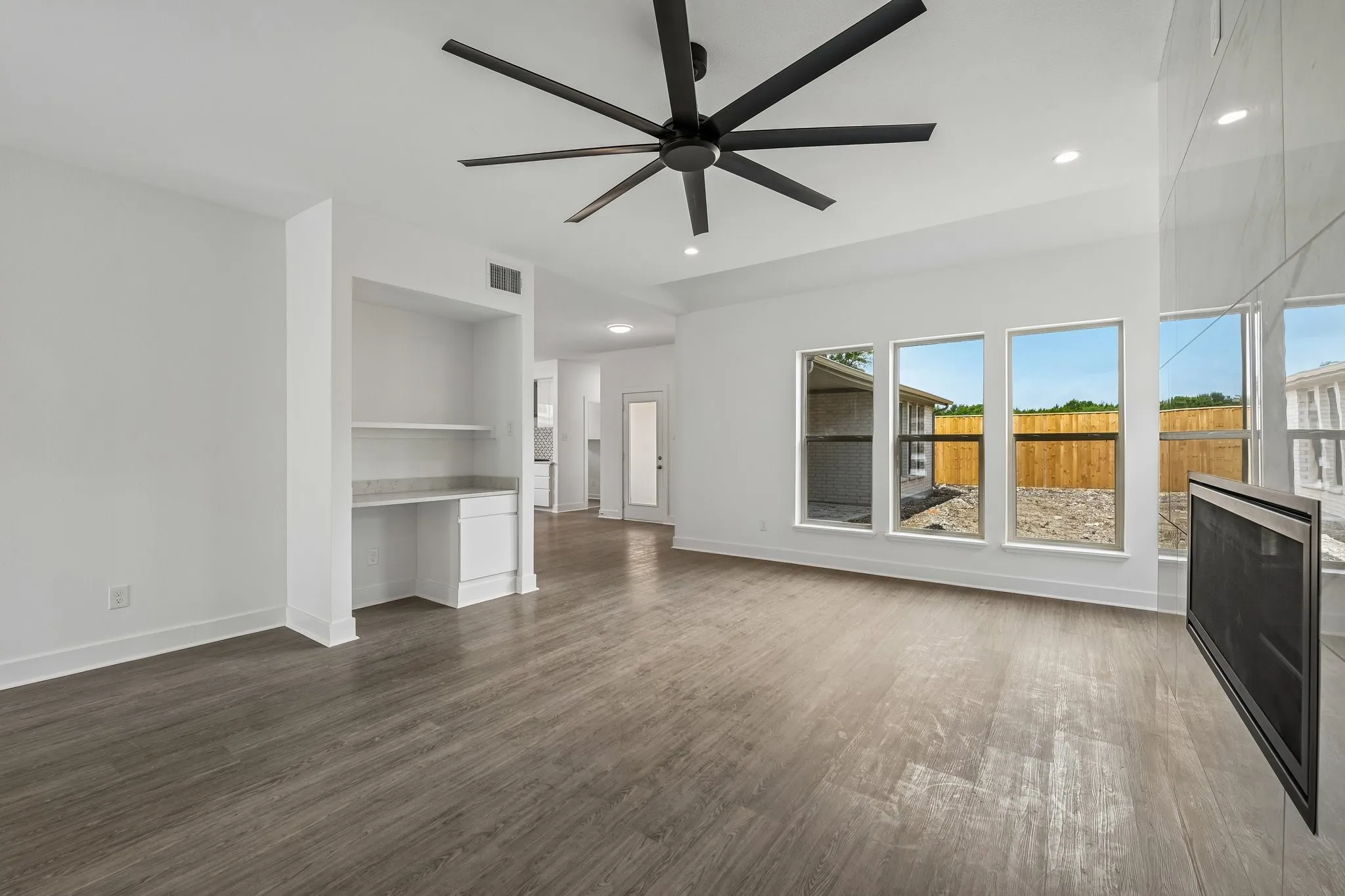 Single Family Residence For Sale in Dallas County , 3769 Wenatche Drive, Dallas, Texas 75233, 4 Bedroom, 5 Bathroom, 3 Garage spaces, 2,935 Sqft, built in 2026, mls#21336536, Real Estate Agent in Dallas, Homes For Sale in Dallas county, Homes For Sale in Dallas, Realtor in Dallas Texas, Real Estate Brokerage Independent Realty Texas, Luminita Cordes Realtor