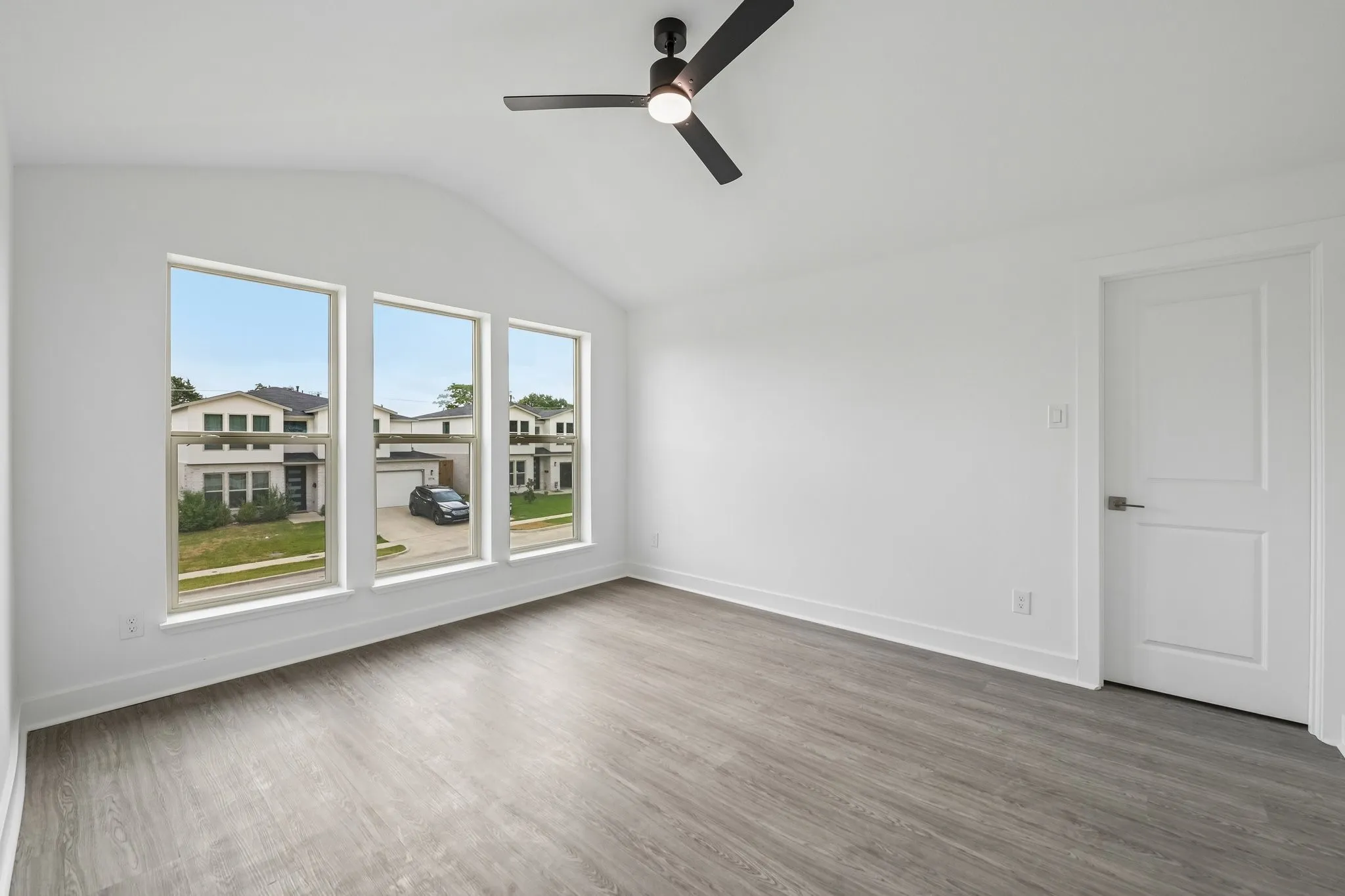 Single Family Residence For Sale in Dallas County , 3769 Wenatche Drive, Dallas, Texas 75233, 4 Bedroom, 5 Bathroom, 3 Garage spaces, 2,935 Sqft, built in 2026, mls#21336536, Real Estate Agent in Dallas, Homes For Sale in Dallas county, Homes For Sale in Dallas, Realtor in Dallas Texas, Real Estate Brokerage Independent Realty Texas, Luminita Cordes Realtor