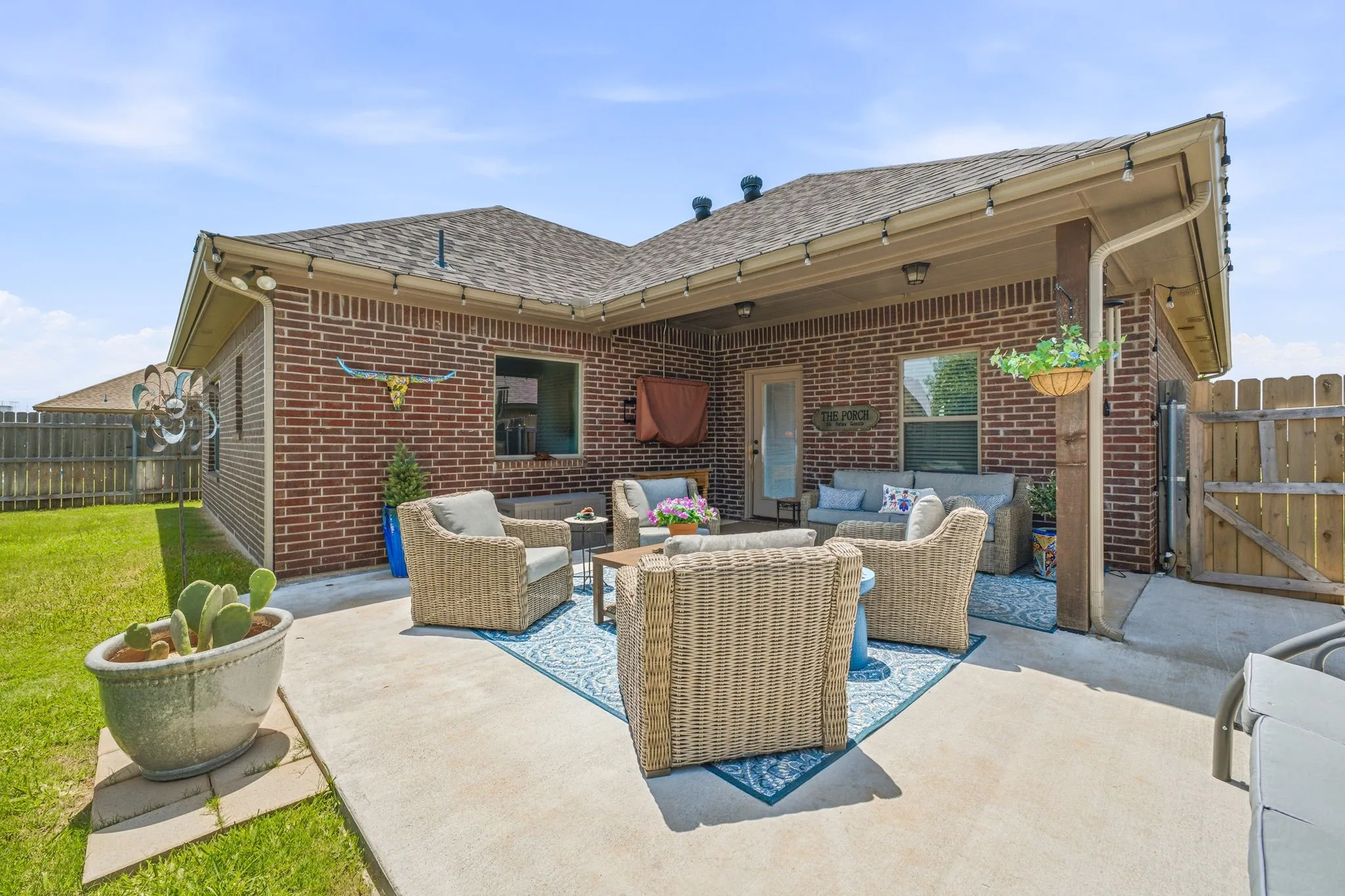 Single Family Residence For Sale in Hood County , 3209 Main Street, Granbury, Texas 76049, 3 Bedroom, 2 Bathroom, 2 Garage spaces, 1,492 Sqft, built in 2017, mls#21338235, Real Estate Agent in Granbury, Homes For Sale in Hood county, Homes For Sale in Granbury, Realtor in Granbury Texas, Real Estate Brokerage Independent Realty Texas, Luminita Cordes Realtor