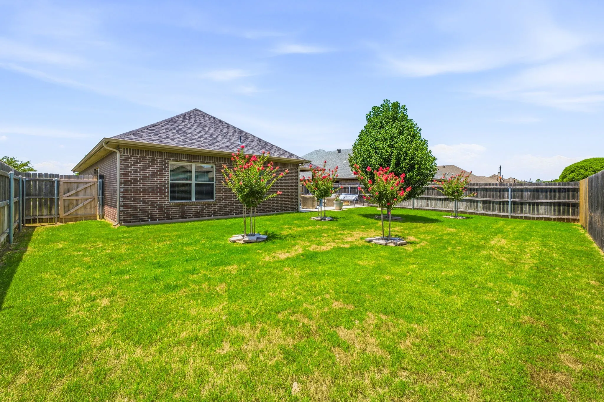 Single Family Residence For Sale in Hood County , 3209 Main Street, Granbury, Texas 76049, 3 Bedroom, 2 Bathroom, 2 Garage spaces, 1,492 Sqft, built in 2017, mls#21338235, Real Estate Agent in Granbury, Homes For Sale in Hood county, Homes For Sale in Granbury, Realtor in Granbury Texas, Real Estate Brokerage Independent Realty Texas, Luminita Cordes Realtor