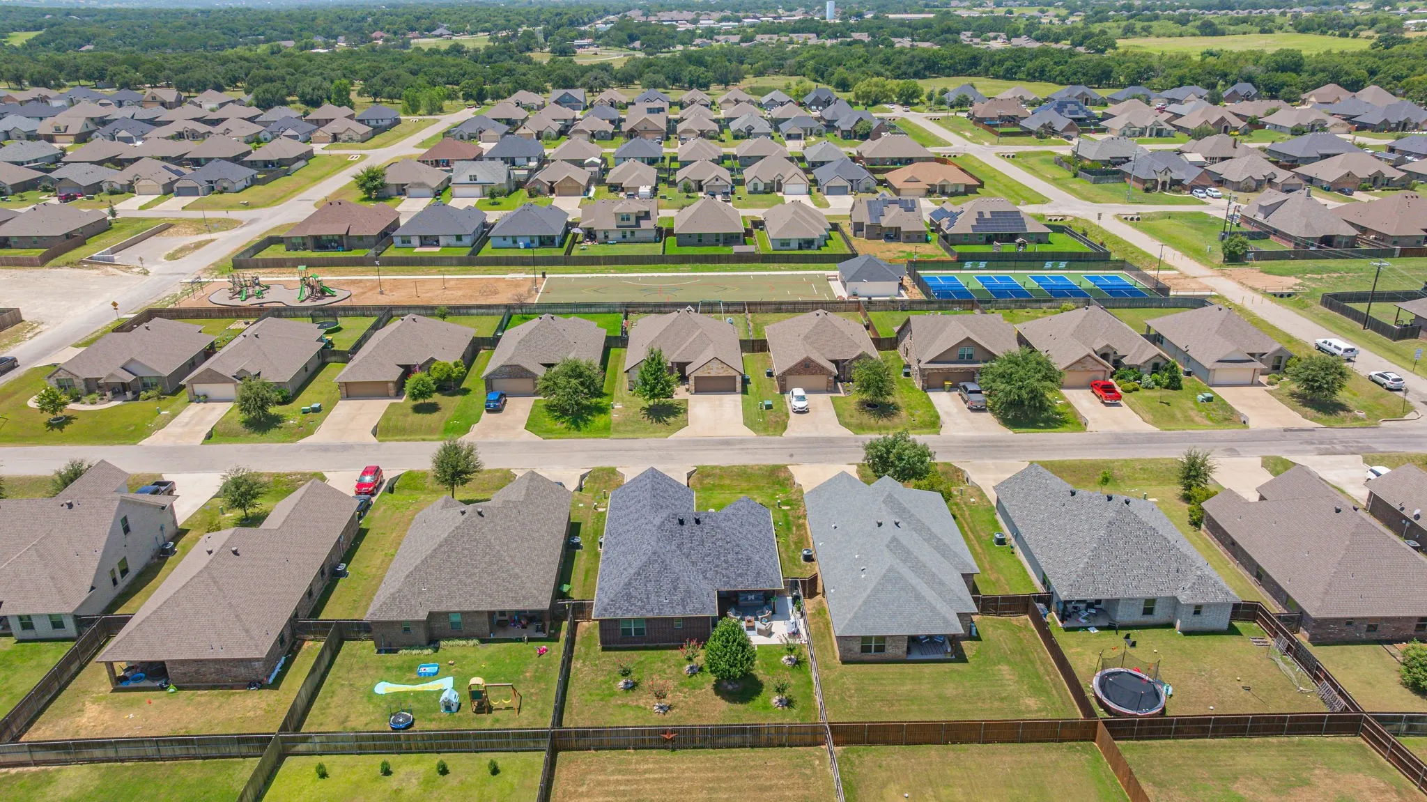 Single Family Residence For Sale in Hood County , 3209 Main Street, Granbury, Texas 76049, 3 Bedroom, 2 Bathroom, 2 Garage spaces, 1,492 Sqft, built in 2017, mls#21338235, Real Estate Agent in Granbury, Homes For Sale in Hood county, Homes For Sale in Granbury, Realtor in Granbury Texas, Real Estate Brokerage Independent Realty Texas, Luminita Cordes Realtor