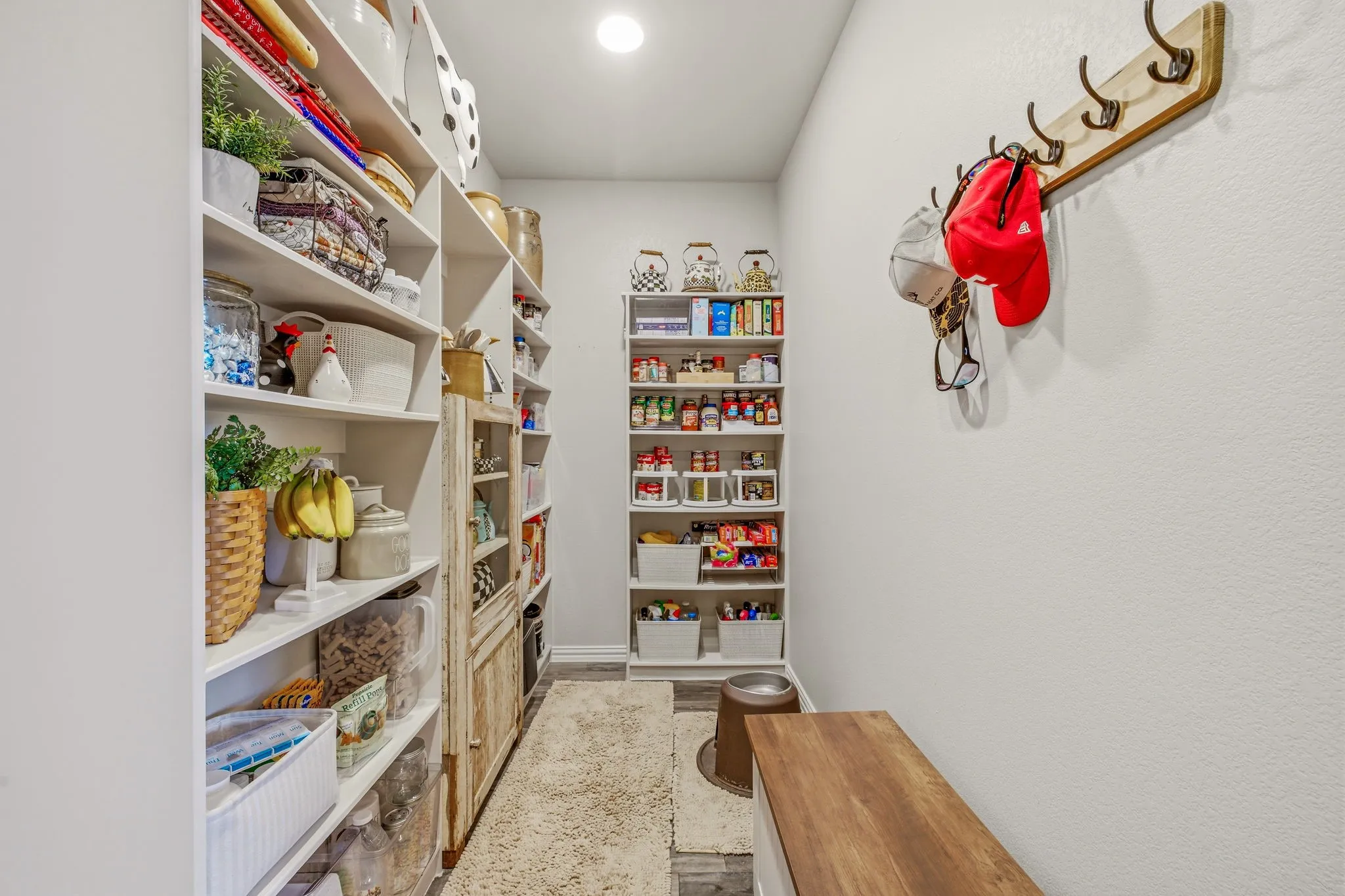 Single Family Residence For Sale in Hood County , 3209 Main Street, Granbury, Texas 76049, 3 Bedroom, 2 Bathroom, 2 Garage spaces, 1,492 Sqft, built in 2017, mls#21338235, Real Estate Agent in Granbury, Homes For Sale in Hood county, Homes For Sale in Granbury, Realtor in Granbury Texas, Real Estate Brokerage Independent Realty Texas, Luminita Cordes Realtor