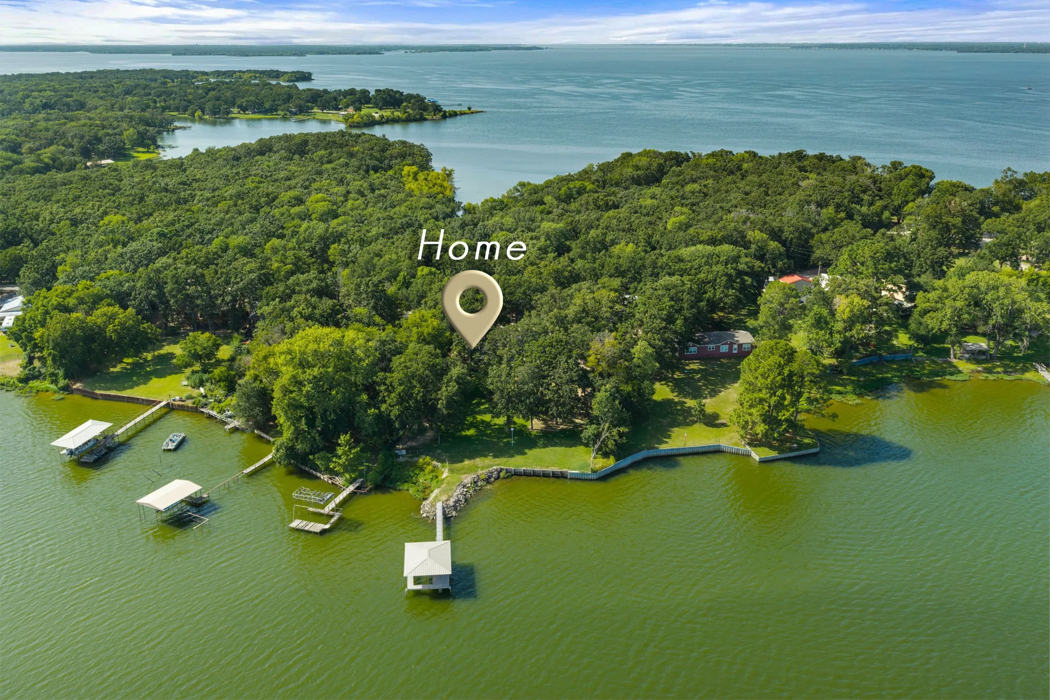 Single Family Residence For Sale in Van Zandt County , 3935 Autumn Point Drive, Wills Point, Texas 75169, 3 Bedroom, 3 Bathroom, 2 Garage spaces, 1,816 Sqft, built in 1973, mls#21332301, Real Estate Agent in Wills Point, Homes For Sale in Van Zandt county, Homes For Sale in Wills Point, Realtor in Wills Point Texas, Real Estate Brokerage Independent Realty Texas, Luminita Cordes Realtor
