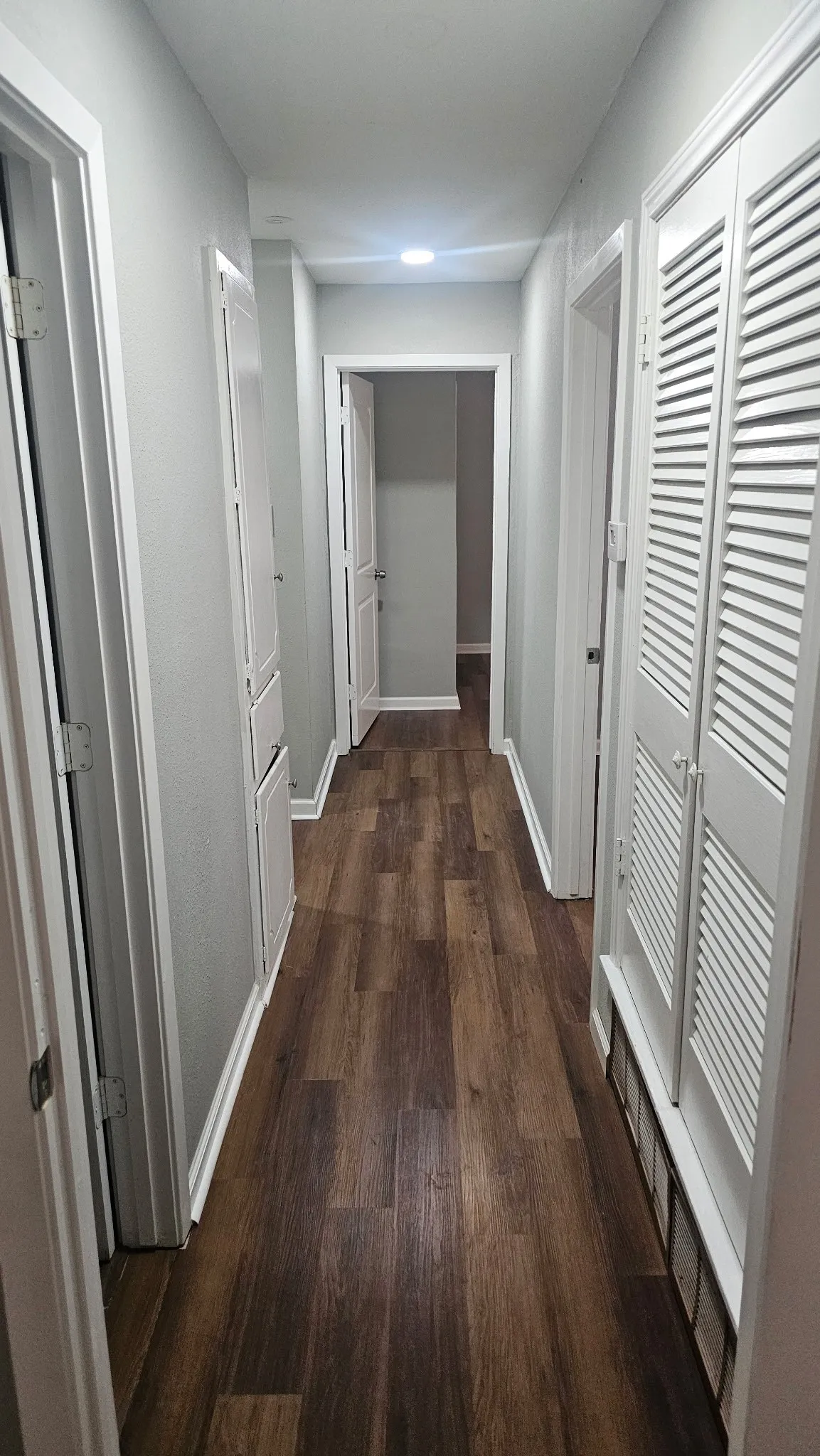 Single Family Residence For Rent in Tarrant County , 5604 Oak Grove Road, Fort Worth, Texas 76134, 4 Bedroom, 2 Bathroom, 1 Garage spaces, 1,462 Sqft, built in 1960, mls#21338868, Real Estate Agent in Fort Worth, Homes For Rent in Tarrant county, Homes For Rent in Fort Worth, Realtor in Fort Worth Texas, Real Estate Brokerage Independent Realty Texas, Luminita Cordes Realtor