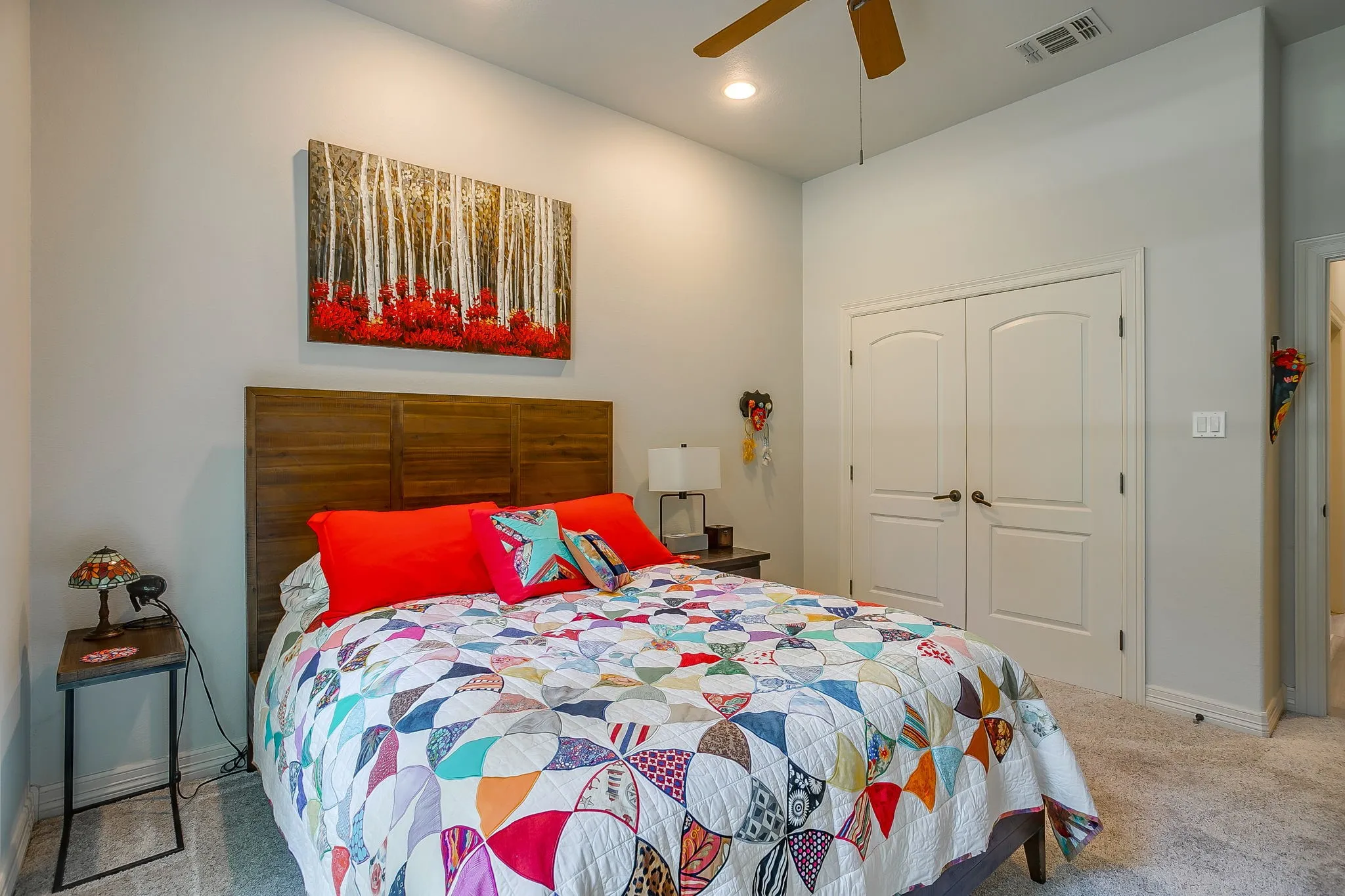 Secondary bedroom with great natural light