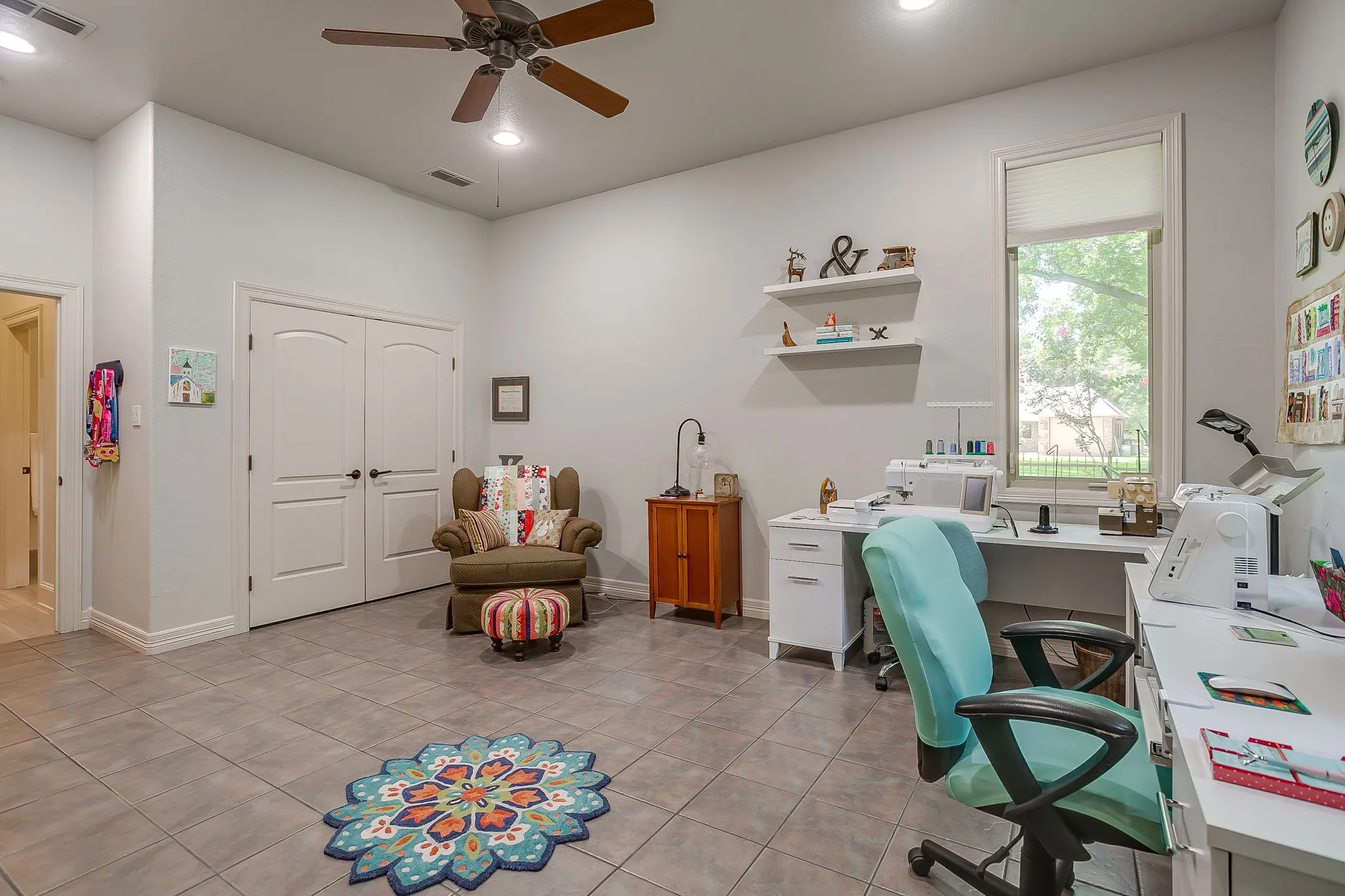 Single Family Residence For Sale in Hood County , 7406 Hampton Drive, Granbury, Texas 76049, 3 Bedroom, 2 Bathroom, 2 Garage spaces, 2,724 Sqft, built in 2003, mls#21302317, Real Estate Agent in Granbury, Homes For Sale in Hood county, Homes For Sale in Granbury, Realtor in Granbury Texas, Real Estate Brokerage Independent Realty Texas, Luminita Cordes Realtor