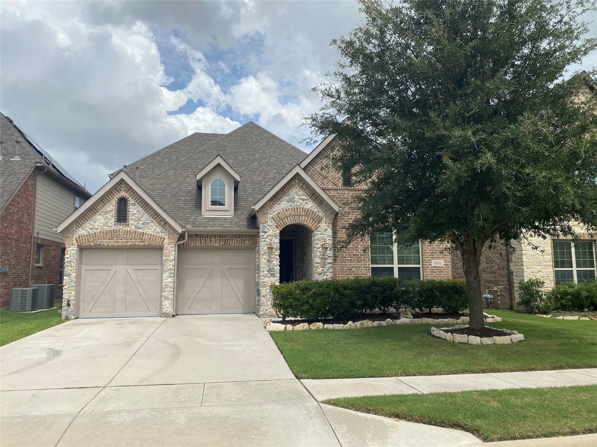 Single Family Residence For Rent in Tarrant County , 9932 Haversham Drive, Fort Worth, Texas 76131, 4 Bedrooms, 3 Bathrooms, 2 Garage spaces, 2,600 Sqft, built in 2016, Price $3,200, mls#21333844, Real Estate Agent in Fort Worth, Homes For Rent in Tarrant county, Homes For Rent in Fort Worth, Realtor in Fort Worth Texas, Real Estate Brokerage Independent Realty Texas, Luminita Cordes Realtor