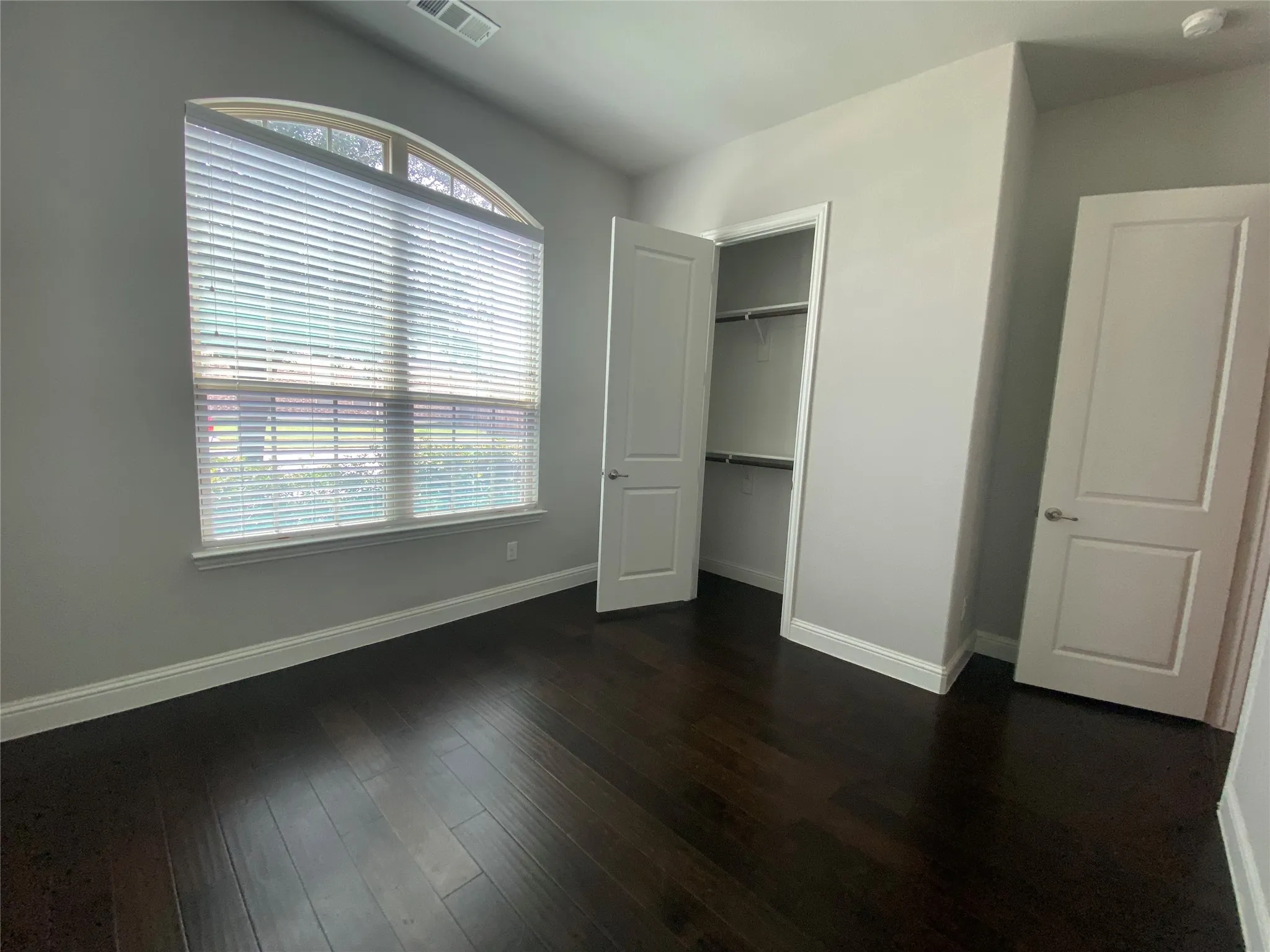 Single Family Residence For Rent in Tarrant County , 9932 Haversham Drive, Fort Worth, Texas 76131, 4 Bedrooms, 3 Bathrooms, 2 Garage spaces, 2,600 Sqft, built in 2016, Price $3,200, mls#21333844, Real Estate Agent in Fort Worth, Homes For Rent in Tarrant county, Homes For Rent in Fort Worth, Realtor in Fort Worth Texas, Real Estate Brokerage Independent Realty Texas, Luminita Cordes Realtor