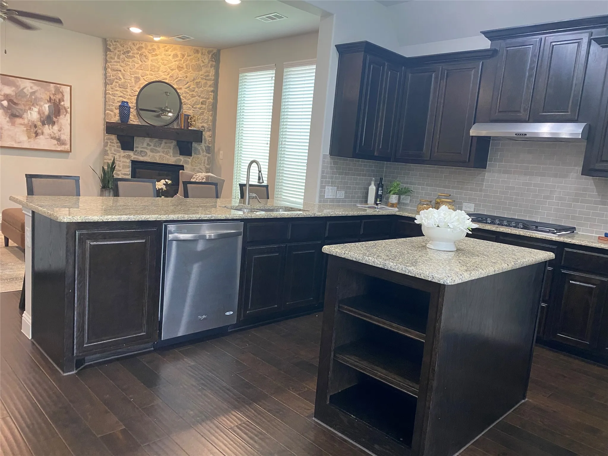 Single Family Residence For Rent in Tarrant County , 9932 Haversham Drive, Fort Worth, Texas 76131, 4 Bedrooms, 3 Bathrooms, 2 Garage spaces, 2,600 Sqft, built in 2016, Price $3,200, mls#21333844, Real Estate Agent in Fort Worth, Homes For Rent in Tarrant county, Homes For Rent in Fort Worth, Realtor in Fort Worth Texas, Real Estate Brokerage Independent Realty Texas, Luminita Cordes Realtor