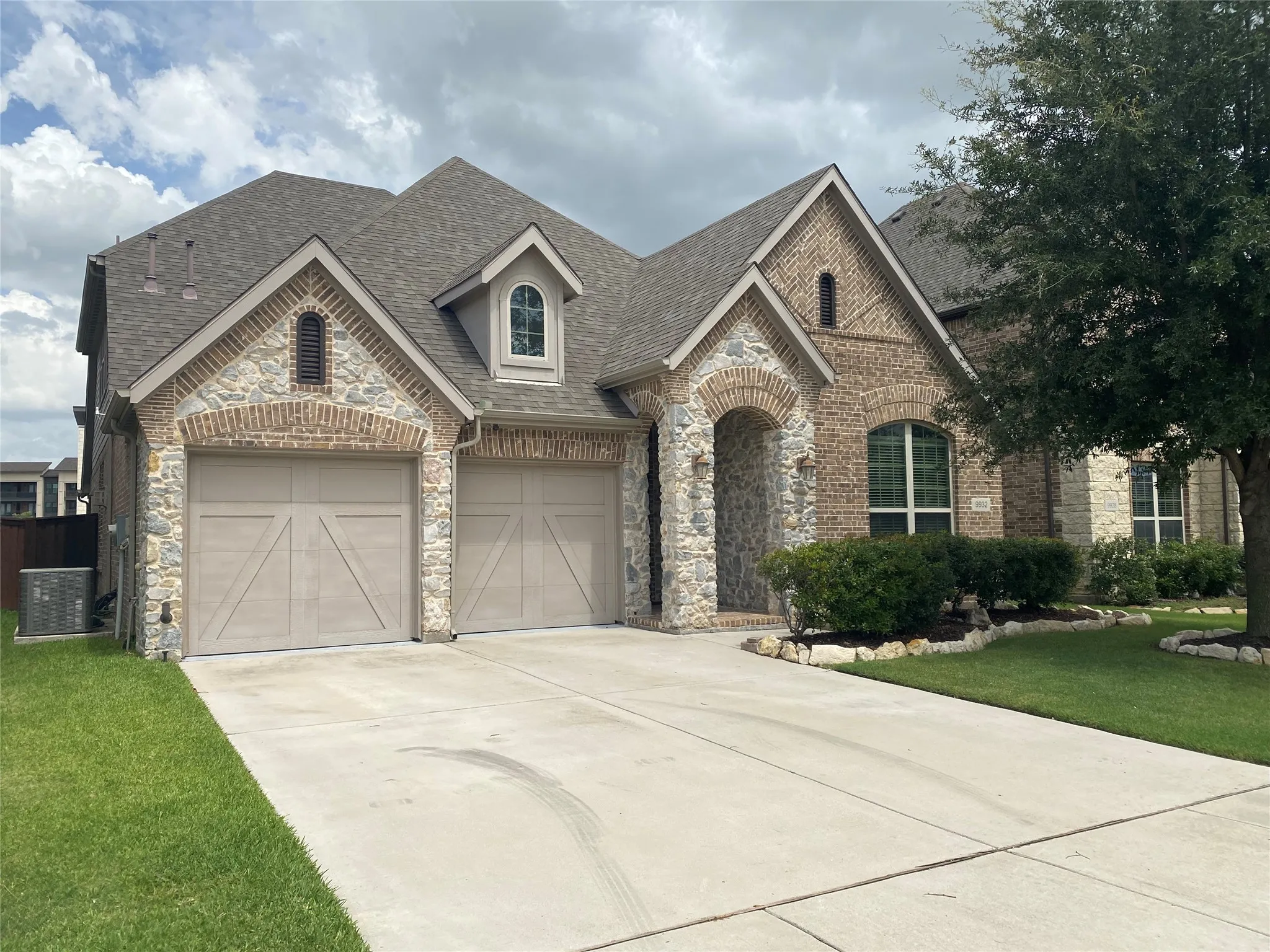 Single Family Residence For Rent in Tarrant County , 9932 Haversham Drive, Fort Worth, Texas 76131, 4 Bedrooms, 3 Bathrooms, 2 Garage spaces, 2,600 Sqft, built in 2016, Price $3,200, mls#21333844, Real Estate Agent in Fort Worth, Homes For Rent in Tarrant county, Homes For Rent in Fort Worth, Realtor in Fort Worth Texas, Real Estate Brokerage Independent Realty Texas, Luminita Cordes Realtor