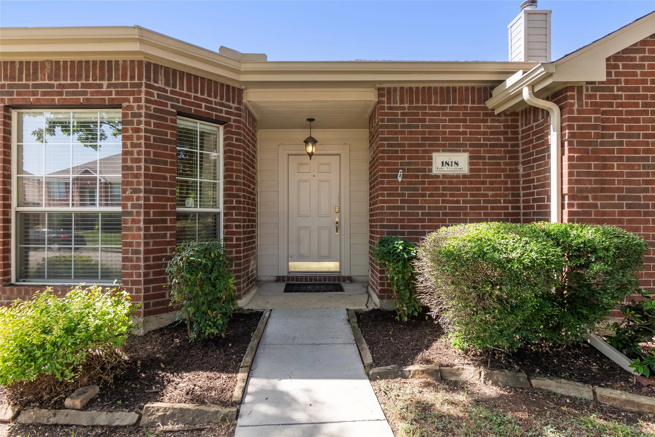 Single Family Residence For Sale in Collin County , 1818 Lake Tawakoni Drive, Allen, Texas 75002, 4 Bedroom, 2 Bathroom, 2 Garage spaces, 2,283 Sqft, built in 2001, mls#21310561, Real Estate Agent in Allen, Homes For Sale in Collin county, Homes For Sale in Allen, Realtor in Allen Texas, Real Estate Brokerage Independent Realty Texas, Luminita Cordes Realtor
