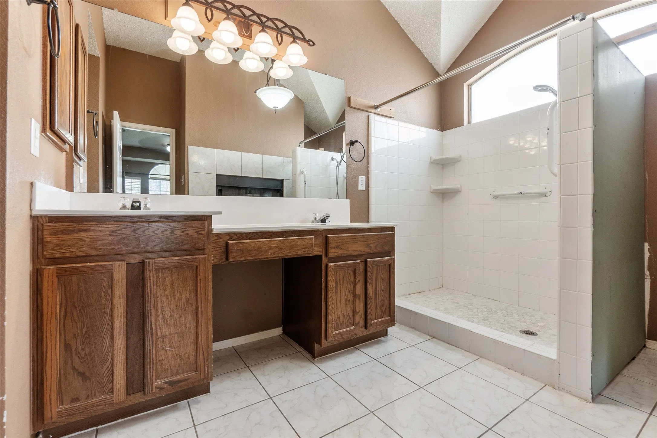 Single Family Residence For Sale in Collin County , 1818 Lake Tawakoni Drive, Allen, Texas 75002, 4 Bedroom, 2 Bathroom, 2 Garage spaces, 2,283 Sqft, built in 2001, mls#21310561, Real Estate Agent in Allen, Homes For Sale in Collin county, Homes For Sale in Allen, Realtor in Allen Texas, Real Estate Brokerage Independent Realty Texas, Luminita Cordes Realtor