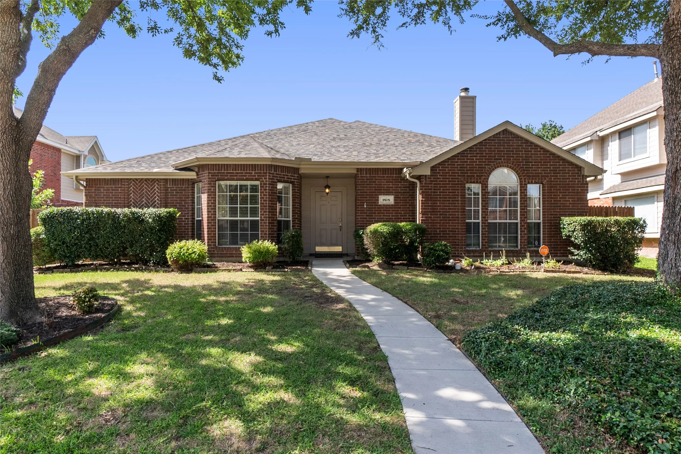 Single Family Residence For Sale in Collin County , 1818 Lake Tawakoni Drive, Allen, Texas 75002, 4 Bedroom, 2 Bathroom, 2 Garage spaces, 2,283 Sqft, built in 2001, mls#21310561, Real Estate Agent in Allen, Homes For Sale in Collin county, Homes For Sale in Allen, Realtor in Allen Texas, Real Estate Brokerage Independent Realty Texas, Luminita Cordes Realtor