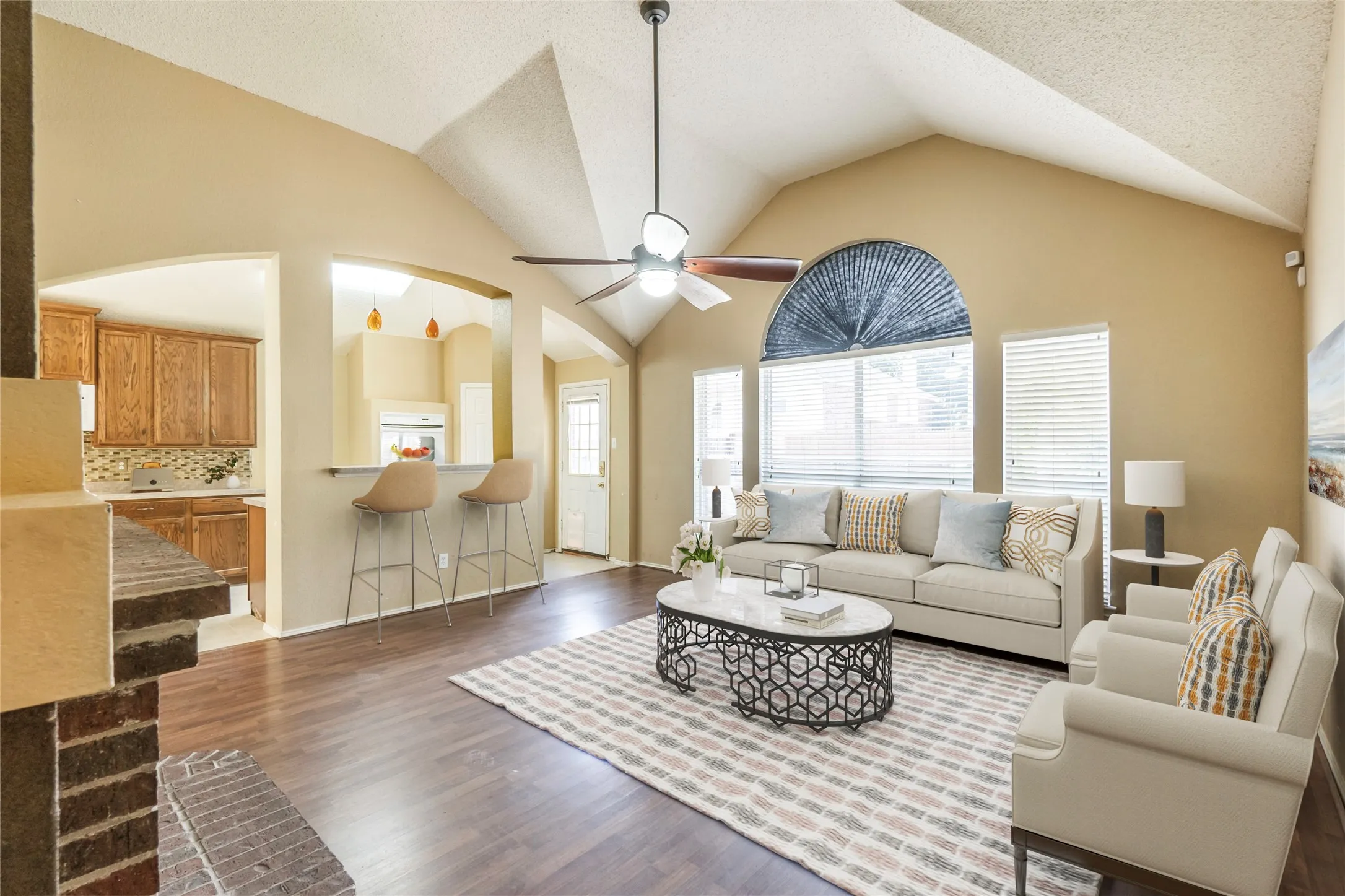Single Family Residence For Sale in Collin County , 1818 Lake Tawakoni Drive, Allen, Texas 75002, 4 Bedroom, 2 Bathroom, 2 Garage spaces, 2,283 Sqft, built in 2001, mls#21310561, Real Estate Agent in Allen, Homes For Sale in Collin county, Homes For Sale in Allen, Realtor in Allen Texas, Real Estate Brokerage Independent Realty Texas, Luminita Cordes Realtor