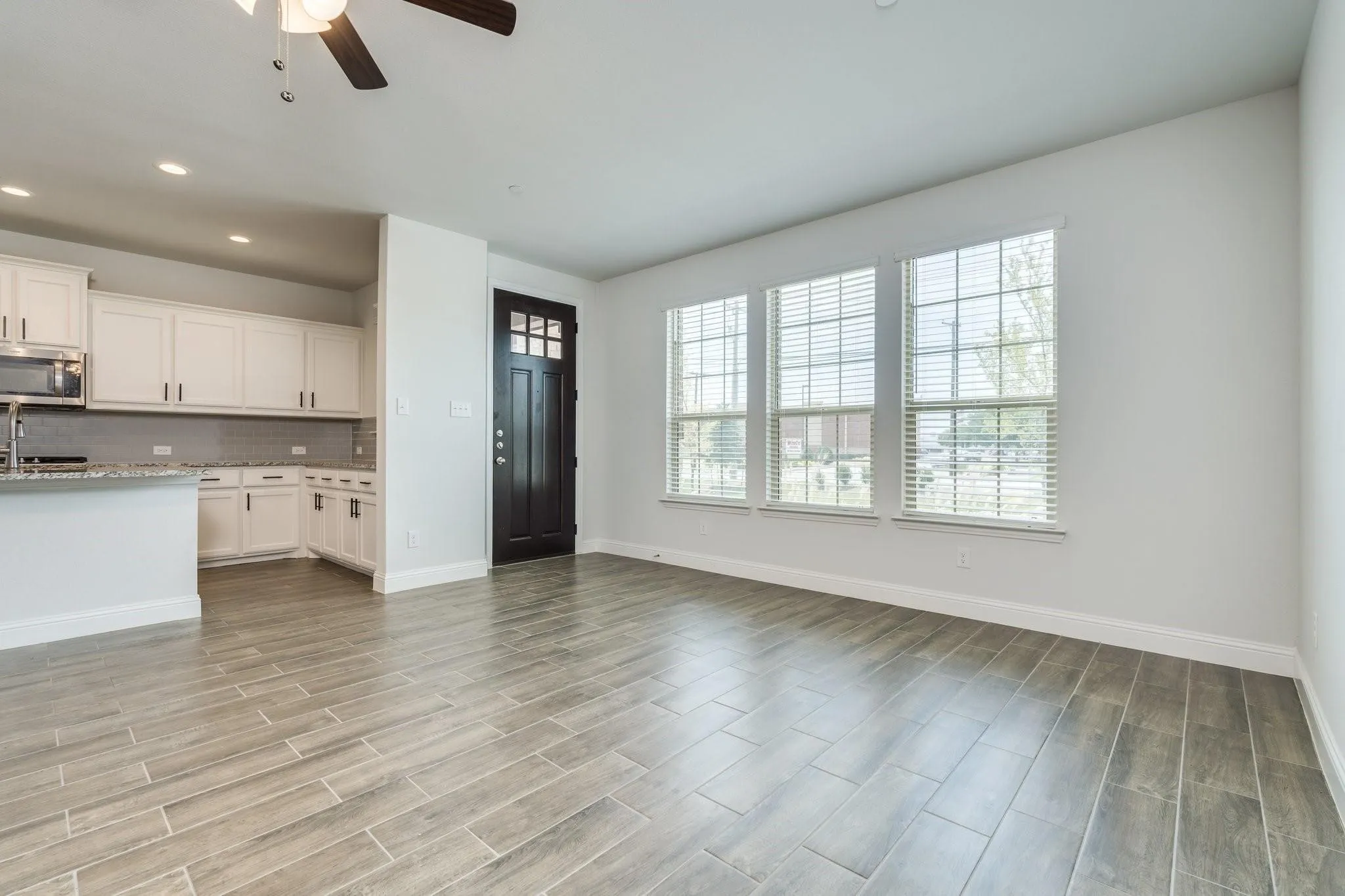 Single Family Residence For Rent in Tarrant County , 6805 Andrew Drive, North Richland Hills, Texas 76180, 3 Bedroom, 3 Bathroom, 2 Garage spaces, 1,773 Sqft, built in 2021, mls#21338850, Real Estate Agent in North Richland Hills, Homes For Rent in Tarrant county, Homes For Rent in North Richland Hills, Realtor in North Richland Hills Texas, Real Estate Brokerage Independent Realty Texas, Luminita Cordes Realtor