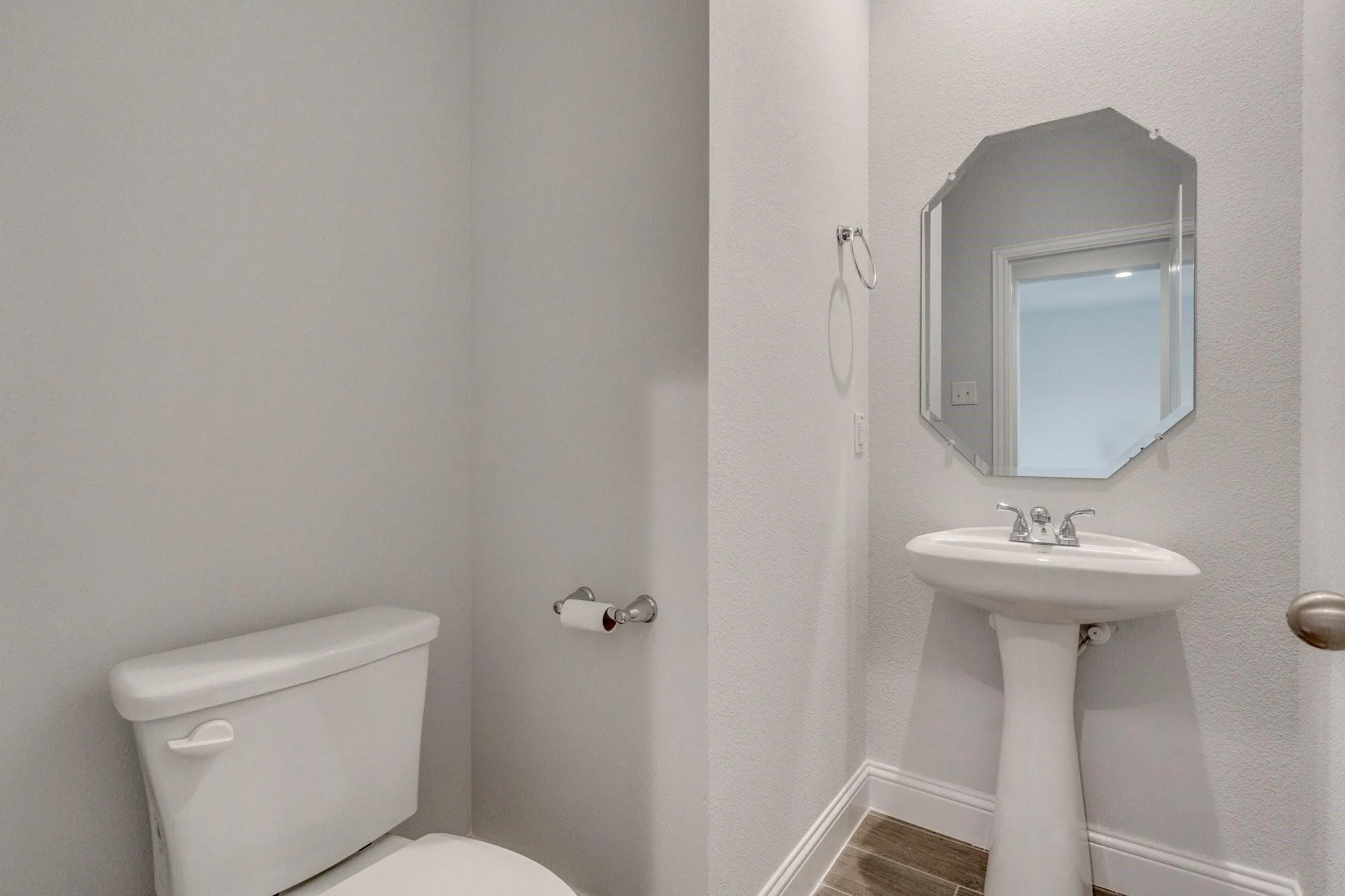 Single Family Residence For Rent in Tarrant County , 6805 Andrew Drive, North Richland Hills, Texas 76180, 3 Bedroom, 3 Bathroom, 2 Garage spaces, 1,773 Sqft, built in 2021, mls#21338850, Real Estate Agent in North Richland Hills, Homes For Rent in Tarrant county, Homes For Rent in North Richland Hills, Realtor in North Richland Hills Texas, Real Estate Brokerage Independent Realty Texas, Luminita Cordes Realtor