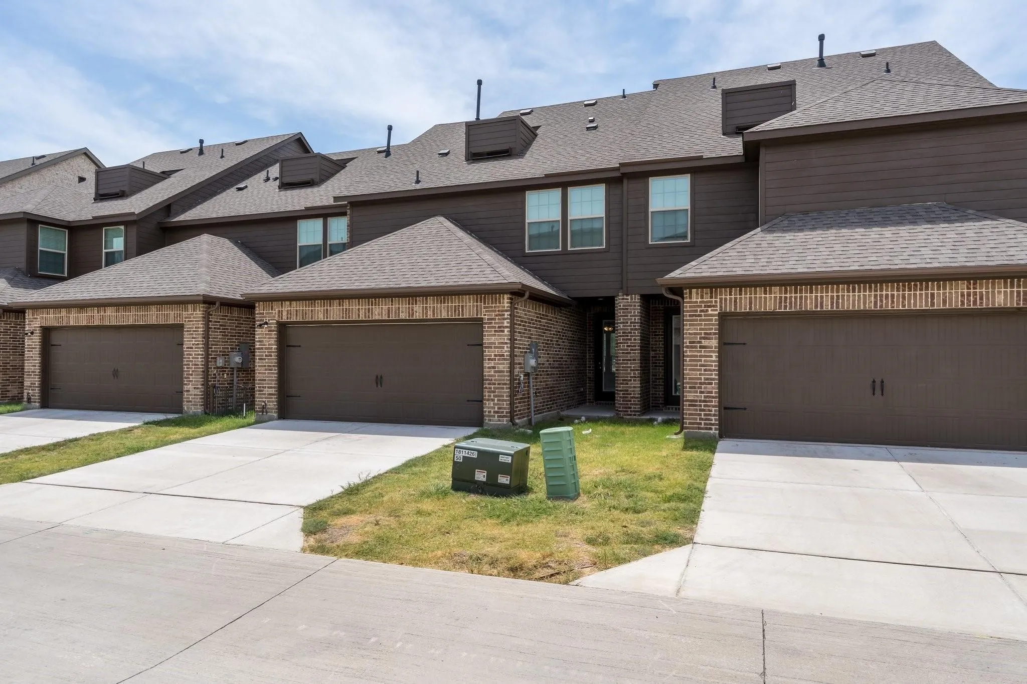 Single Family Residence For Rent in Tarrant County , 6805 Andrew Drive, North Richland Hills, Texas 76180, 3 Bedroom, 3 Bathroom, 2 Garage spaces, 1,773 Sqft, built in 2021, mls#21338850, Real Estate Agent in North Richland Hills, Homes For Rent in Tarrant county, Homes For Rent in North Richland Hills, Realtor in North Richland Hills Texas, Real Estate Brokerage Independent Realty Texas, Luminita Cordes Realtor