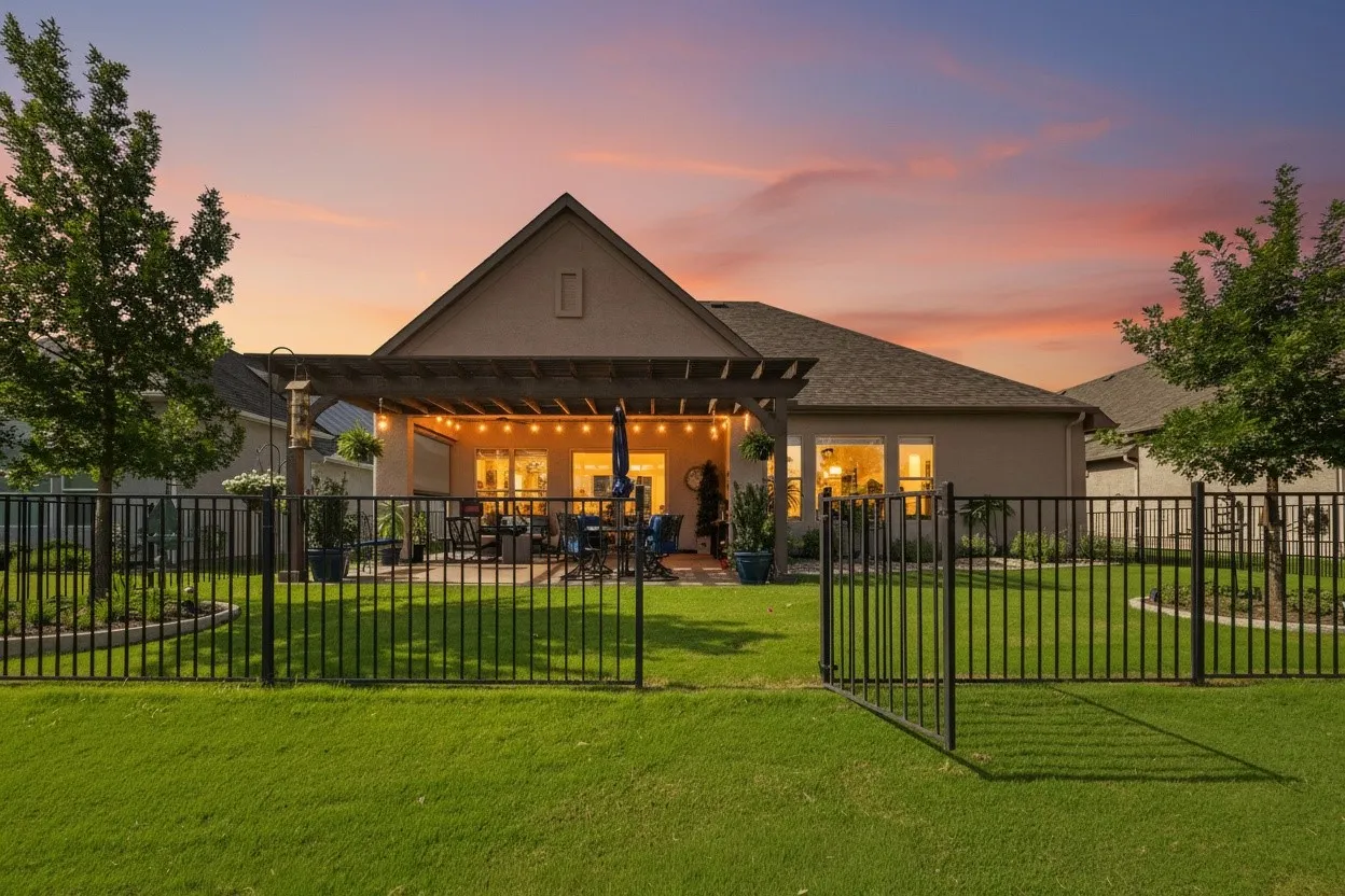 Single Family Residence For Sale in Denton County , 9604 Siltstone Drive, Denton, Texas 76207, 2 Bedroom, 3 Bathroom, 2 Garage spaces, 1,967 Sqft, built in 2021, mls#21333734, Real Estate Agent in Denton, Homes For Sale in Denton county, Homes For Sale in Denton, Realtor in Denton Texas, Real Estate Brokerage Independent Realty Texas, Luminita Cordes Realtor