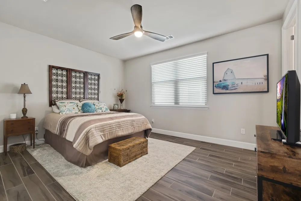 Single Family Residence For Sale in Denton County , 9604 Siltstone Drive, Denton, Texas 76207, 2 Bedroom, 3 Bathroom, 2 Garage spaces, 1,967 Sqft, built in 2021, mls#21333734, Real Estate Agent in Denton, Homes For Sale in Denton county, Homes For Sale in Denton, Realtor in Denton Texas, Real Estate Brokerage Independent Realty Texas, Luminita Cordes Realtor