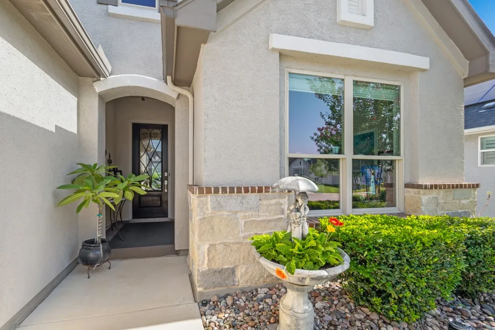 Single Family Residence For Sale in Denton County , 9604 Siltstone Drive, Denton, Texas 76207, 2 Bedroom, 3 Bathroom, 2 Garage spaces, 1,967 Sqft, built in 2021, mls#21333734, Real Estate Agent in Denton, Homes For Sale in Denton county, Homes For Sale in Denton, Realtor in Denton Texas, Real Estate Brokerage Independent Realty Texas, Luminita Cordes Realtor