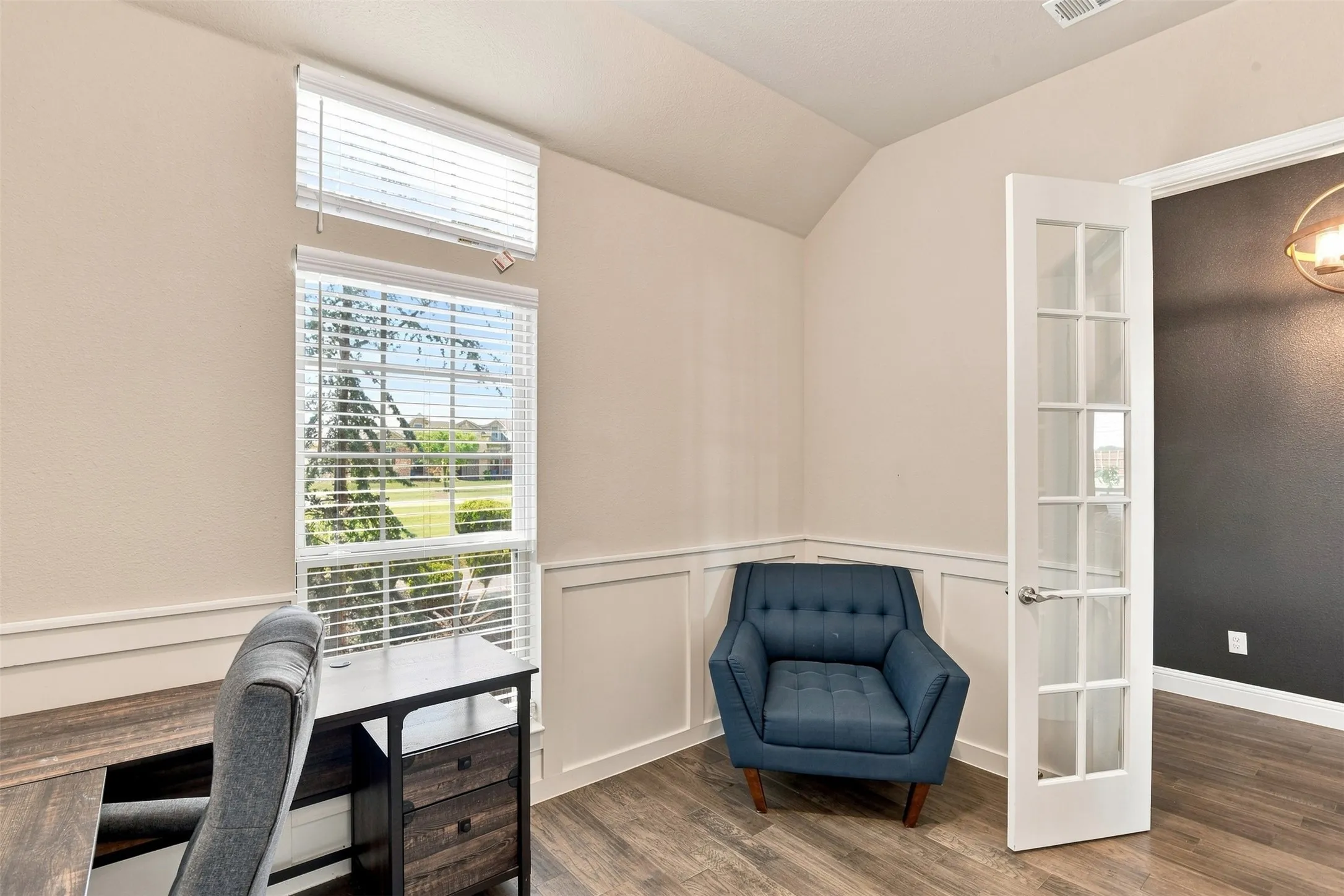 Single Family Residence For Sale in Collin County , 6309 Starr Drive, Mc Kinney, Texas 75071, 4 Bedroom, 2 Bathroom, 3 Garage spaces, 2,238 Sqft, built in 2021, mls#21335673, Real Estate Agent in Mc Kinney, Homes For Sale in Collin county, Homes For Sale in Mc Kinney, Realtor in Mc Kinney Texas, Real Estate Brokerage Independent Realty Texas, Luminita Cordes Realtor
