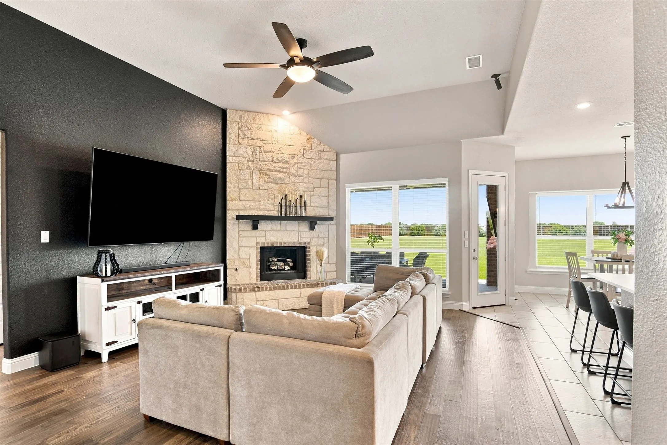 Single Family Residence For Sale in Collin County , 6309 Starr Drive, Mc Kinney, Texas 75071, 4 Bedroom, 2 Bathroom, 3 Garage spaces, 2,238 Sqft, built in 2021, mls#21335673, Real Estate Agent in Mc Kinney, Homes For Sale in Collin county, Homes For Sale in Mc Kinney, Realtor in Mc Kinney Texas, Real Estate Brokerage Independent Realty Texas, Luminita Cordes Realtor