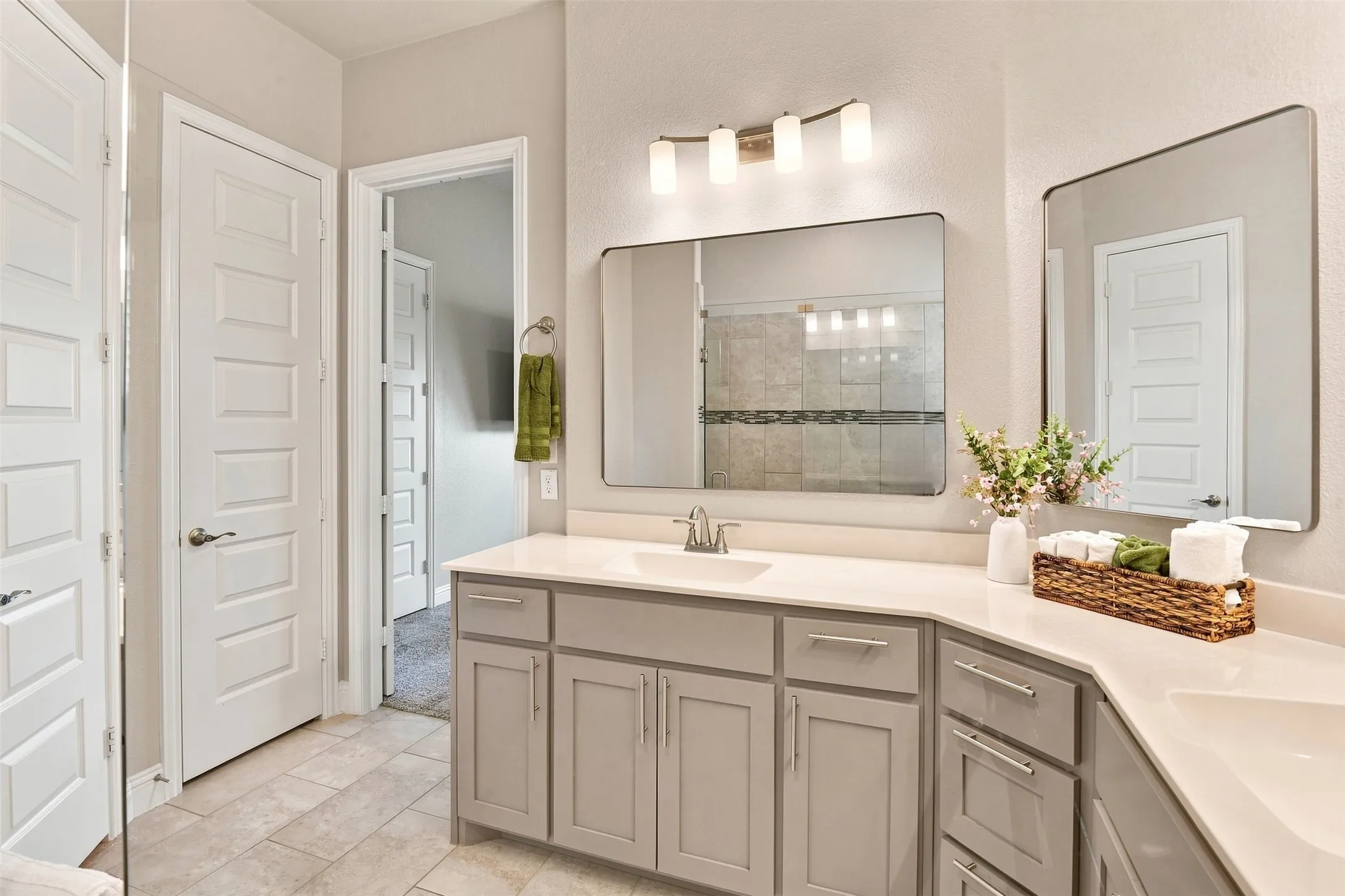 Single Family Residence For Sale in Collin County , 6309 Starr Drive, Mc Kinney, Texas 75071, 4 Bedroom, 2 Bathroom, 3 Garage spaces, 2,238 Sqft, built in 2021, mls#21335673, Real Estate Agent in Mc Kinney, Homes For Sale in Collin county, Homes For Sale in Mc Kinney, Realtor in Mc Kinney Texas, Real Estate Brokerage Independent Realty Texas, Luminita Cordes Realtor