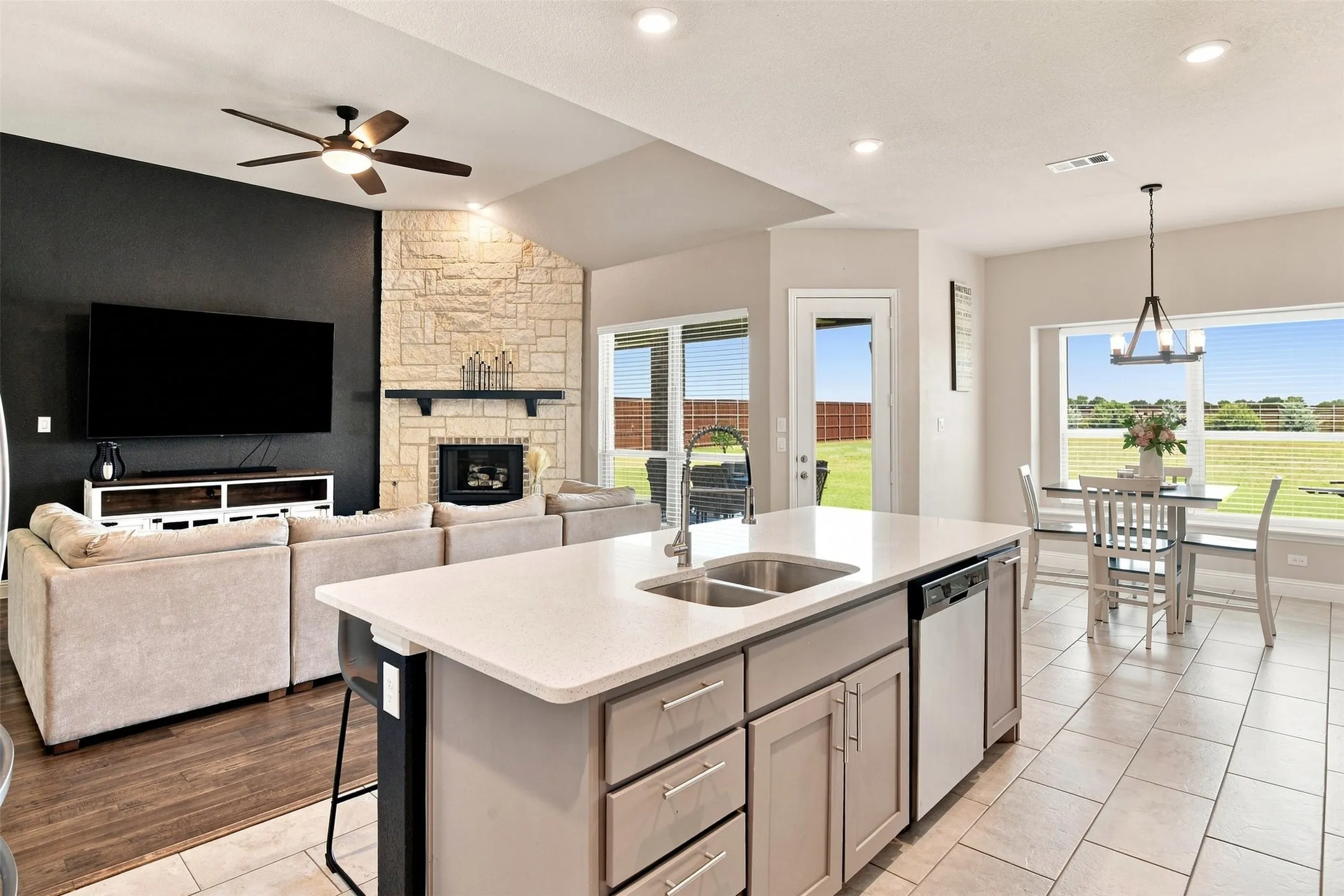 Single Family Residence For Sale in Collin County , 6309 Starr Drive, Mc Kinney, Texas 75071, 4 Bedroom, 2 Bathroom, 3 Garage spaces, 2,238 Sqft, built in 2021, mls#21335673, Real Estate Agent in Mc Kinney, Homes For Sale in Collin county, Homes For Sale in Mc Kinney, Realtor in Mc Kinney Texas, Real Estate Brokerage Independent Realty Texas, Luminita Cordes Realtor