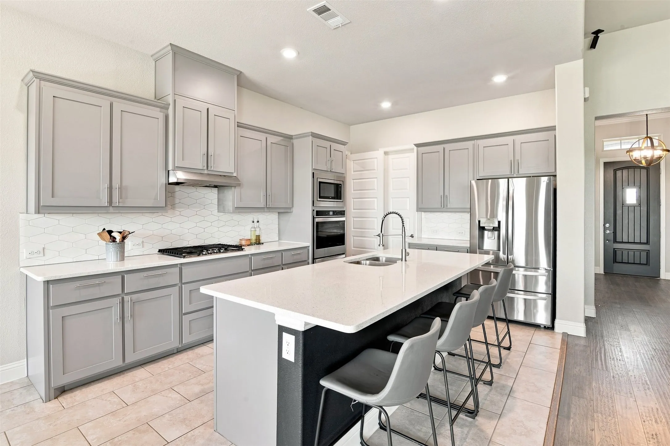 Single Family Residence For Sale in Collin County , 6309 Starr Drive, Mc Kinney, Texas 75071, 4 Bedroom, 2 Bathroom, 3 Garage spaces, 2,238 Sqft, built in 2021, mls#21335673, Real Estate Agent in Mc Kinney, Homes For Sale in Collin county, Homes For Sale in Mc Kinney, Realtor in Mc Kinney Texas, Real Estate Brokerage Independent Realty Texas, Luminita Cordes Realtor