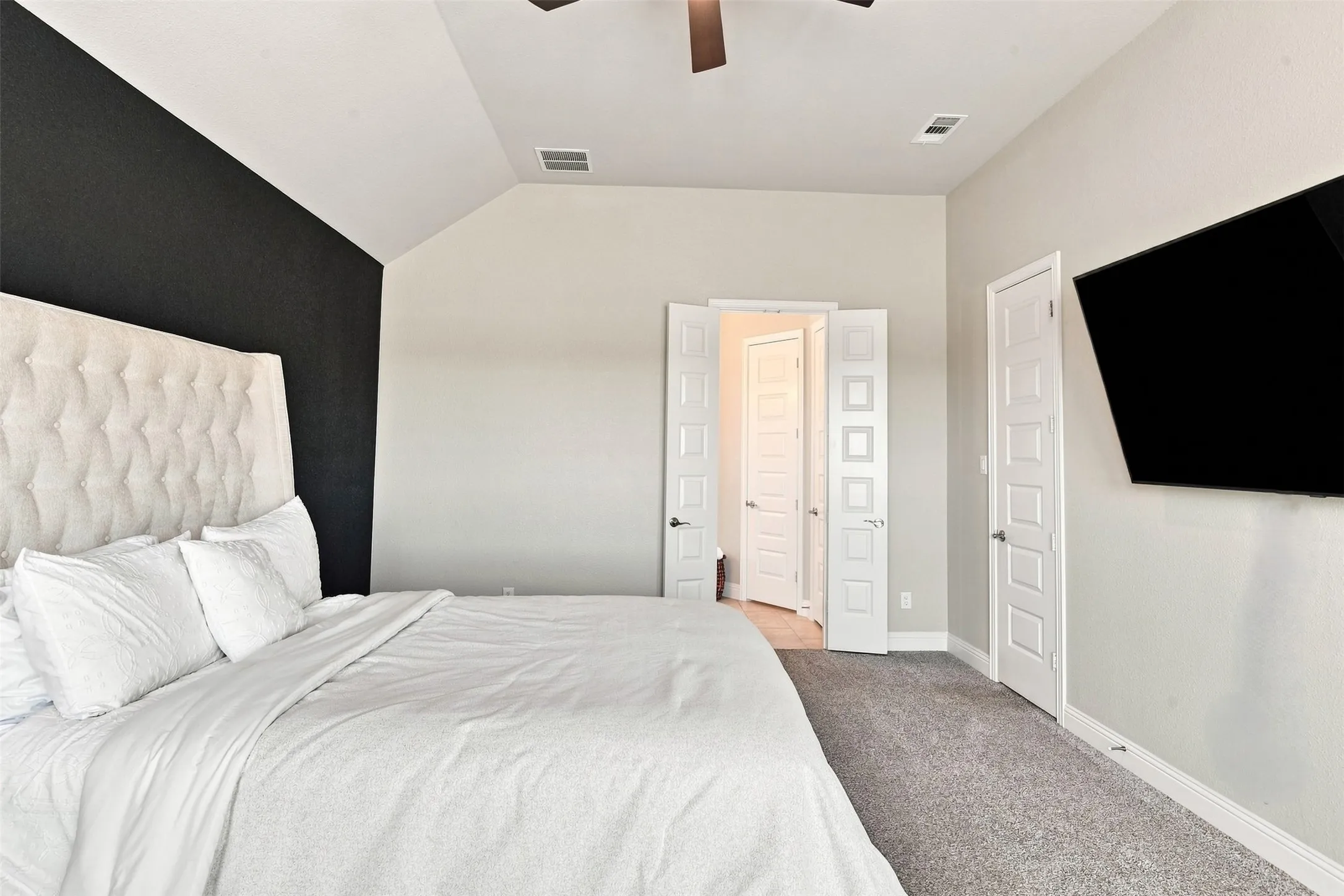 Single Family Residence For Sale in Collin County , 6309 Starr Drive, Mc Kinney, Texas 75071, 4 Bedroom, 2 Bathroom, 3 Garage spaces, 2,238 Sqft, built in 2021, mls#21335673, Real Estate Agent in Mc Kinney, Homes For Sale in Collin county, Homes For Sale in Mc Kinney, Realtor in Mc Kinney Texas, Real Estate Brokerage Independent Realty Texas, Luminita Cordes Realtor