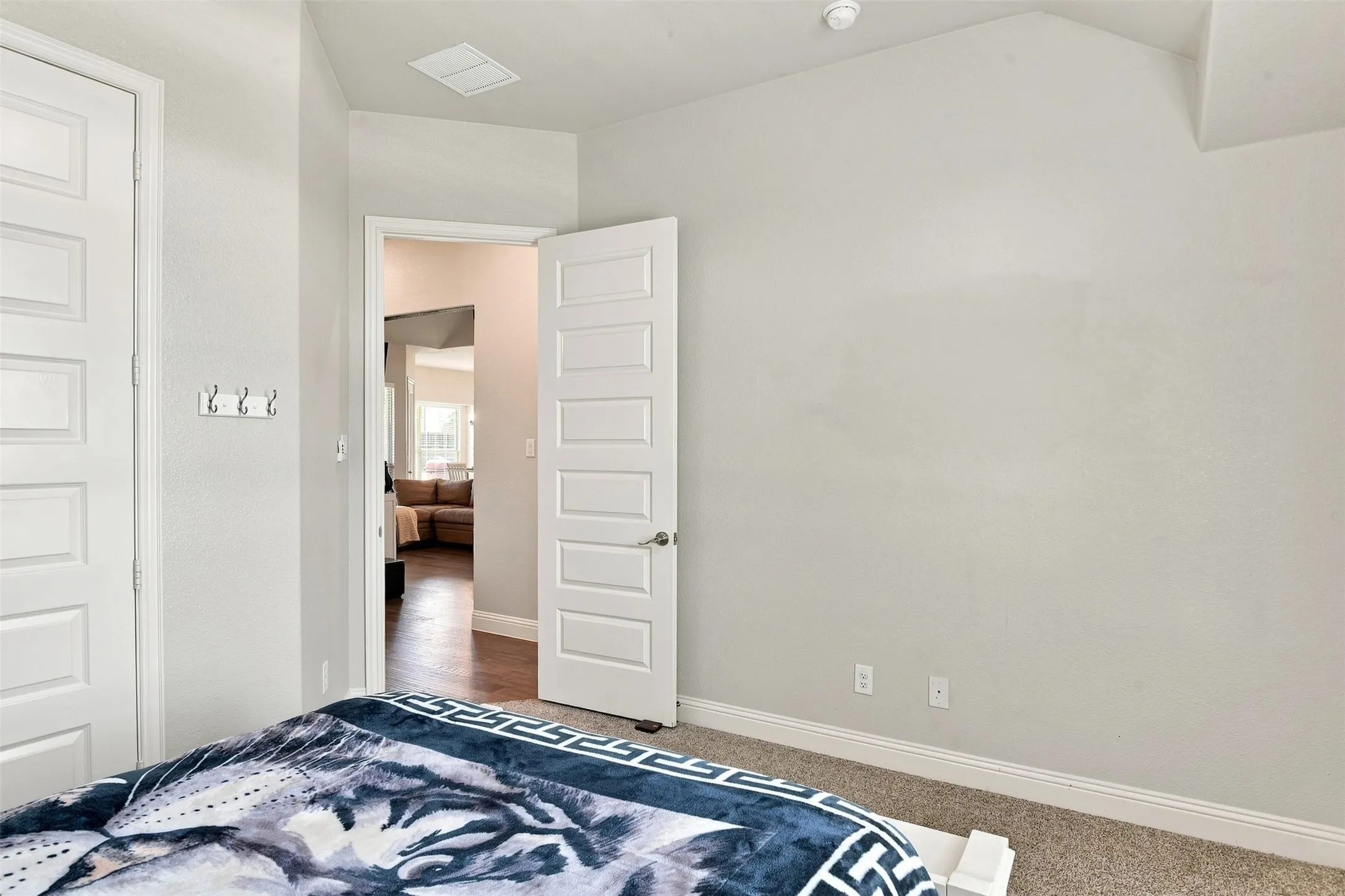 Single Family Residence For Sale in Collin County , 6309 Starr Drive, Mc Kinney, Texas 75071, 4 Bedroom, 2 Bathroom, 3 Garage spaces, 2,238 Sqft, built in 2021, mls#21335673, Real Estate Agent in Mc Kinney, Homes For Sale in Collin county, Homes For Sale in Mc Kinney, Realtor in Mc Kinney Texas, Real Estate Brokerage Independent Realty Texas, Luminita Cordes Realtor