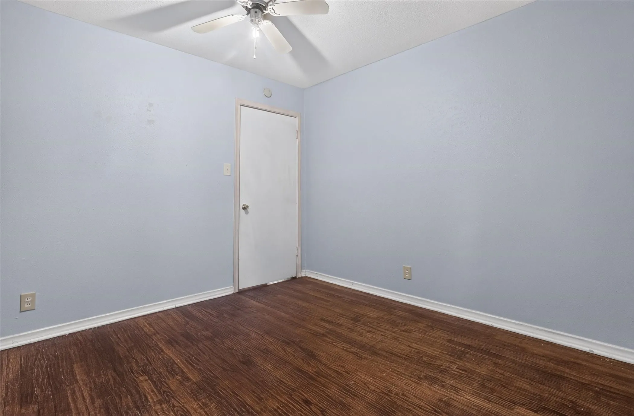 Single Family Residence For Sale in Dallas County , 1029 S Bryan Street, Mesquite, Texas 75149, 4 Bedroom, 2 Bathroom, Garage spaces, 1,906 Sqft, built in 1957, mls#21338670, Real Estate Agent in Mesquite, Homes For Sale in Dallas county, Homes For Sale in Mesquite, Realtor in Mesquite Texas, Real Estate Brokerage Independent Realty Texas, Luminita Cordes Realtor