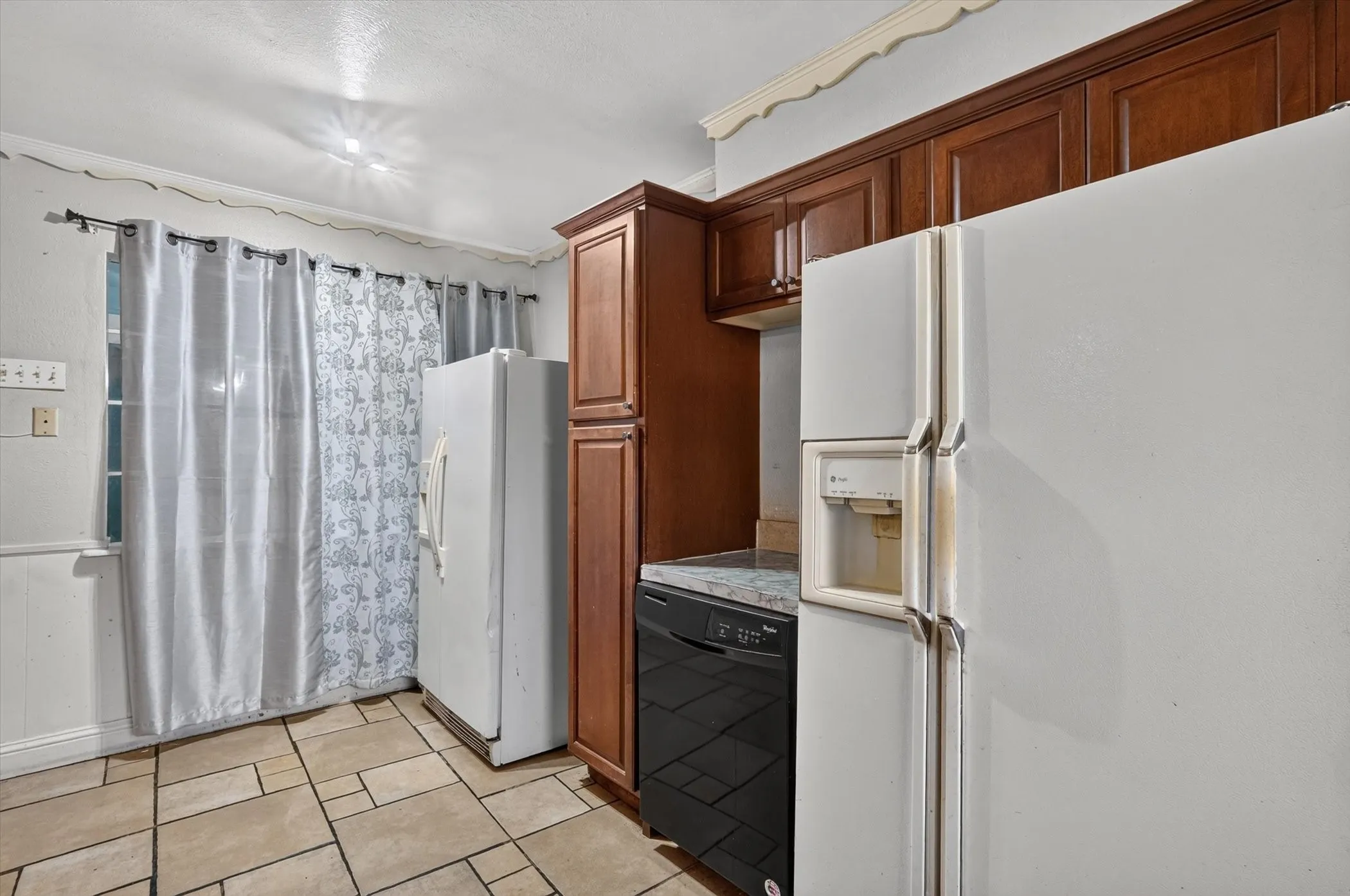 Single Family Residence For Sale in Dallas County , 1029 S Bryan Street, Mesquite, Texas 75149, 4 Bedroom, 2 Bathroom, Garage spaces, 1,906 Sqft, built in 1957, mls#21338670, Real Estate Agent in Mesquite, Homes For Sale in Dallas county, Homes For Sale in Mesquite, Realtor in Mesquite Texas, Real Estate Brokerage Independent Realty Texas, Luminita Cordes Realtor