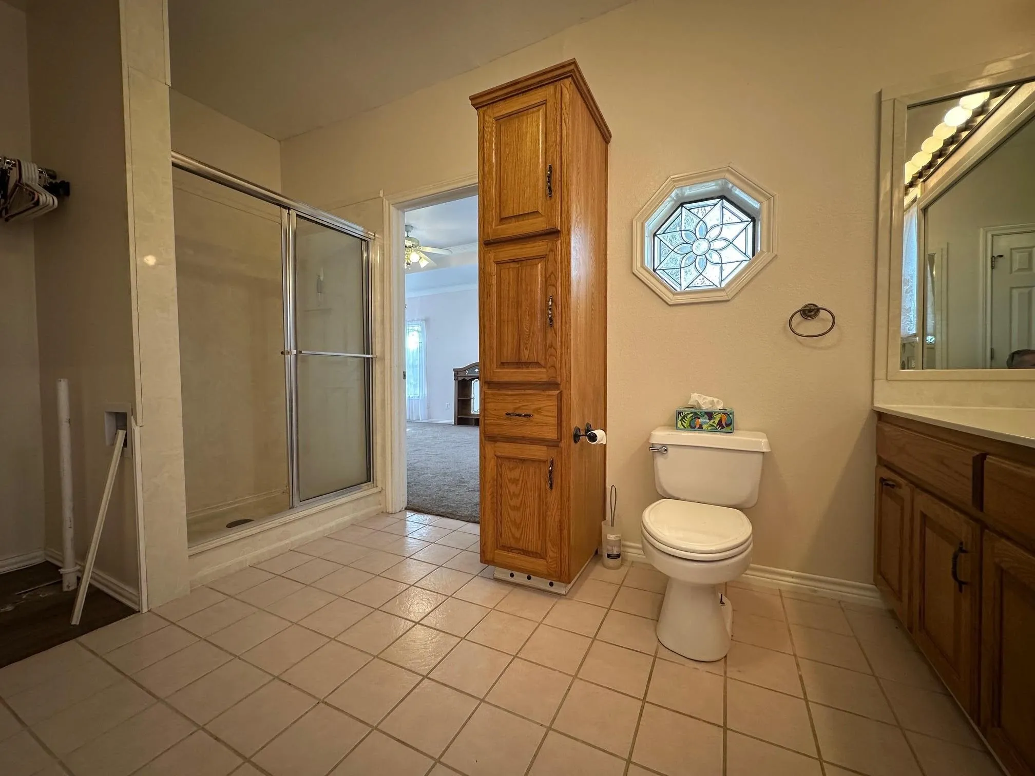 Single Family Residence For Sale in Hopkins County , 8099 W Interstate Highway 30, Cumby, Texas 75433, 4 Bedroom, 4 Bathroom, 2 Garage spaces, 3,016 Sqft, built in 1995, mls#21338895, Real Estate Agent in Cumby, Homes For Sale in Hopkins county, Homes For Sale in Cumby, Realtor in Cumby Texas, Real Estate Brokerage Independent Realty Texas, Luminita Cordes Realtor