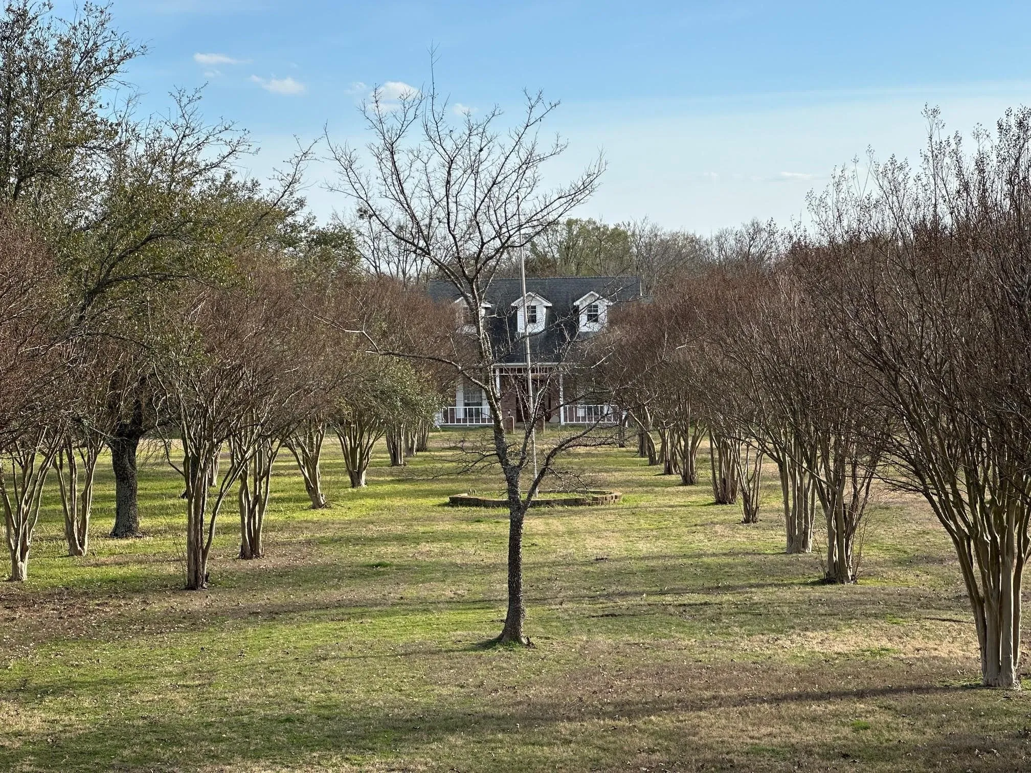 Single Family Residence For Sale in Hopkins County , 8099 W Interstate Highway 30, Cumby, Texas 75433, 4 Bedroom, 4 Bathroom, 2 Garage spaces, 3,016 Sqft, built in 1995, mls#21338895, Real Estate Agent in Cumby, Homes For Sale in Hopkins county, Homes For Sale in Cumby, Realtor in Cumby Texas, Real Estate Brokerage Independent Realty Texas, Luminita Cordes Realtor