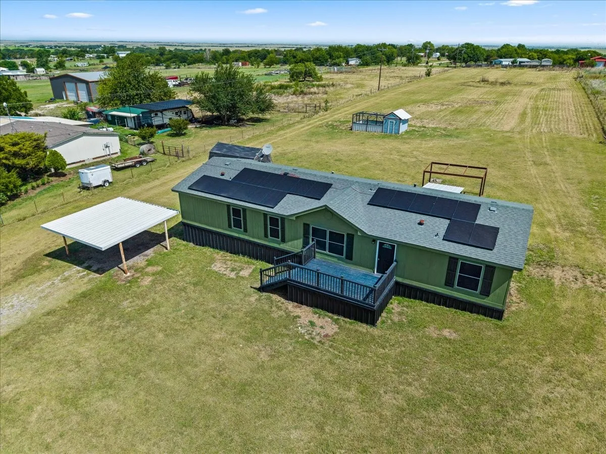 Mobile Home For Sale in Johnson County , 5708 Texas Street, Joshua, Texas 76058, 4 Bedroom, 2 Bathroom, Garage spaces, 1,904 Sqft, built in 1998, mls#21336910, Real Estate Agent in Joshua, Homes For Sale in Johnson county, Homes For Sale in Joshua, Realtor in Joshua Texas, Real Estate Brokerage Independent Realty Texas, Luminita Cordes Realtor