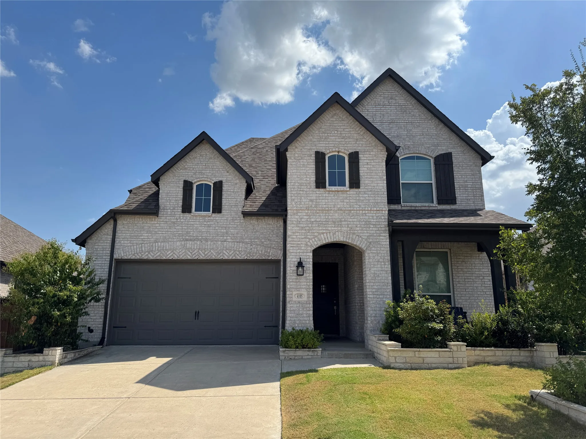 Single Family Residence For Sale in Denton County , 4105 Dartmoor Drive, Aubrey, Texas 76227, 4 Bedroom, 4 Bathroom, 2 Garage spaces, 3,100 Sqft, built in 2022, mls#21337713, Real Estate Agent in Aubrey, Homes For Sale in Denton county, Homes For Sale in Aubrey, Realtor in Aubrey Texas, Real Estate Brokerage Independent Realty Texas, Luminita Cordes Realtor