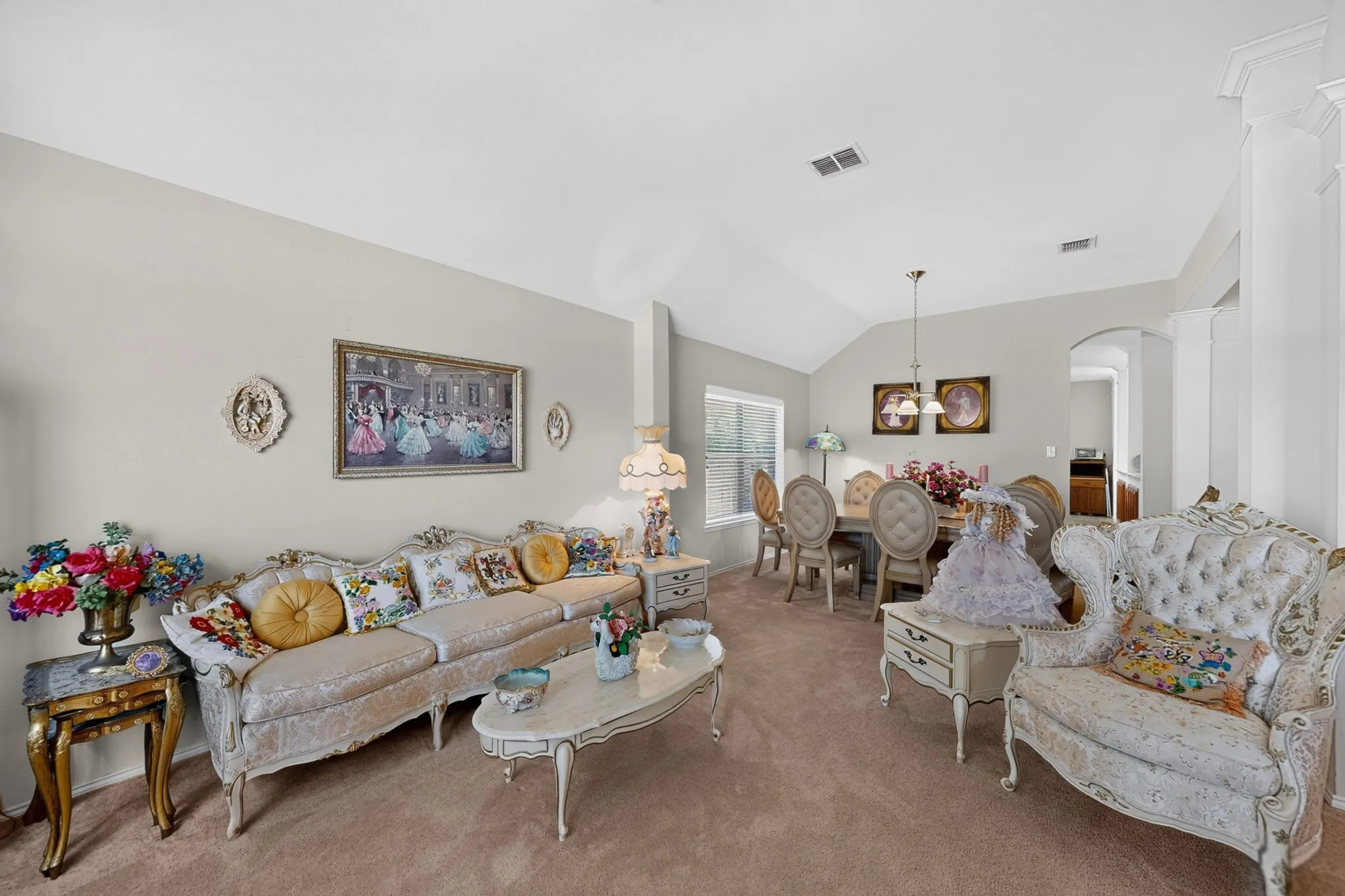Single Family Residence For Sale in Kaufman County , 1635 Luckenbach Drive, Forney, Texas 75126, 5 Bedroom, 3 Bathroom, 2 Garage spaces, 2,904 Sqft, built in 2007, mls#21334986, Real Estate Agent in Forney, Homes For Sale in Kaufman county, Homes For Sale in Forney, Realtor in Forney Texas, Real Estate Brokerage Independent Realty Texas, Luminita Cordes Realtor