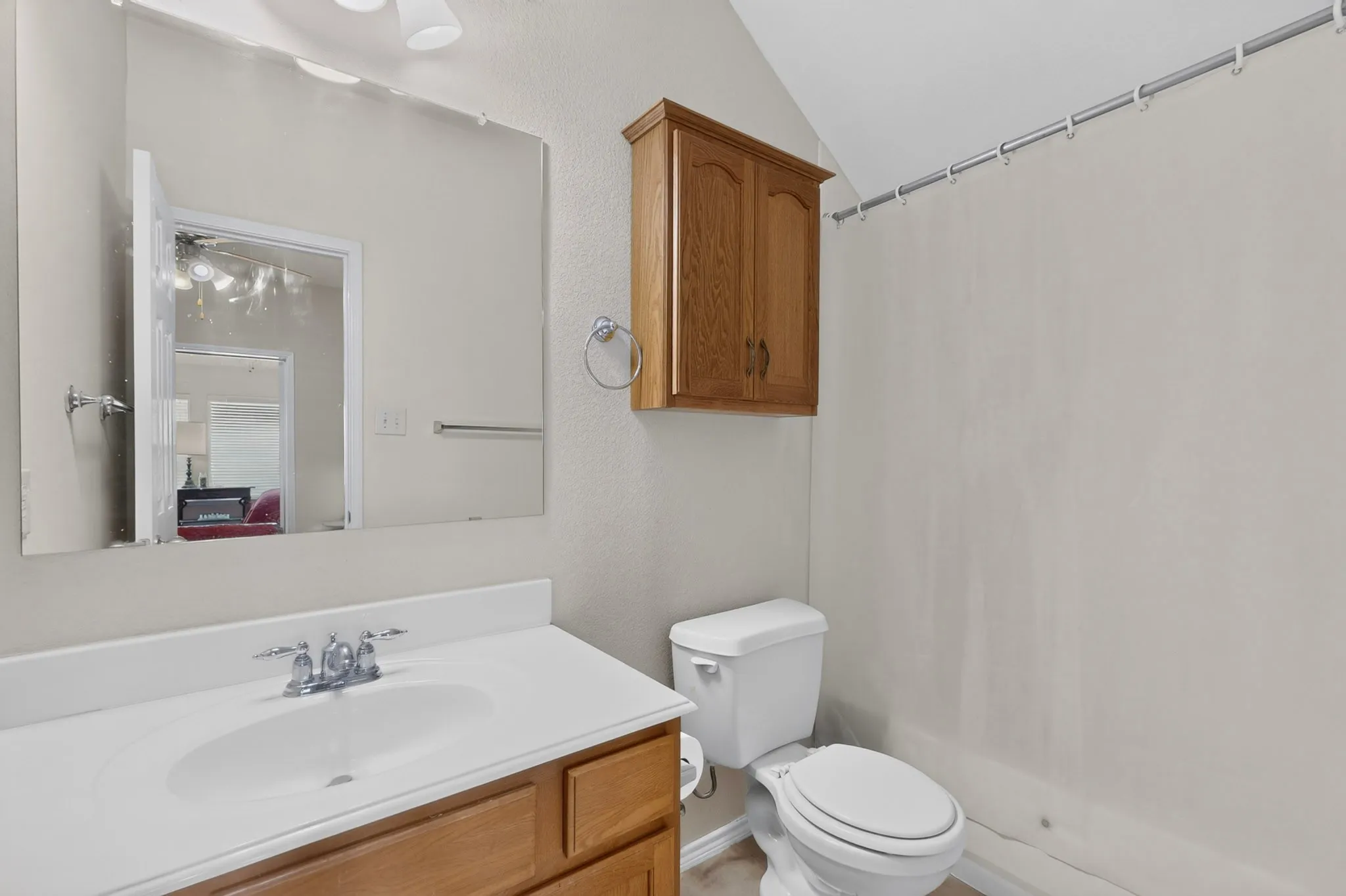 Single Family Residence For Sale in Kaufman County , 1635 Luckenbach Drive, Forney, Texas 75126, 5 Bedroom, 3 Bathroom, 2 Garage spaces, 2,904 Sqft, built in 2007, mls#21334986, Real Estate Agent in Forney, Homes For Sale in Kaufman county, Homes For Sale in Forney, Realtor in Forney Texas, Real Estate Brokerage Independent Realty Texas, Luminita Cordes Realtor