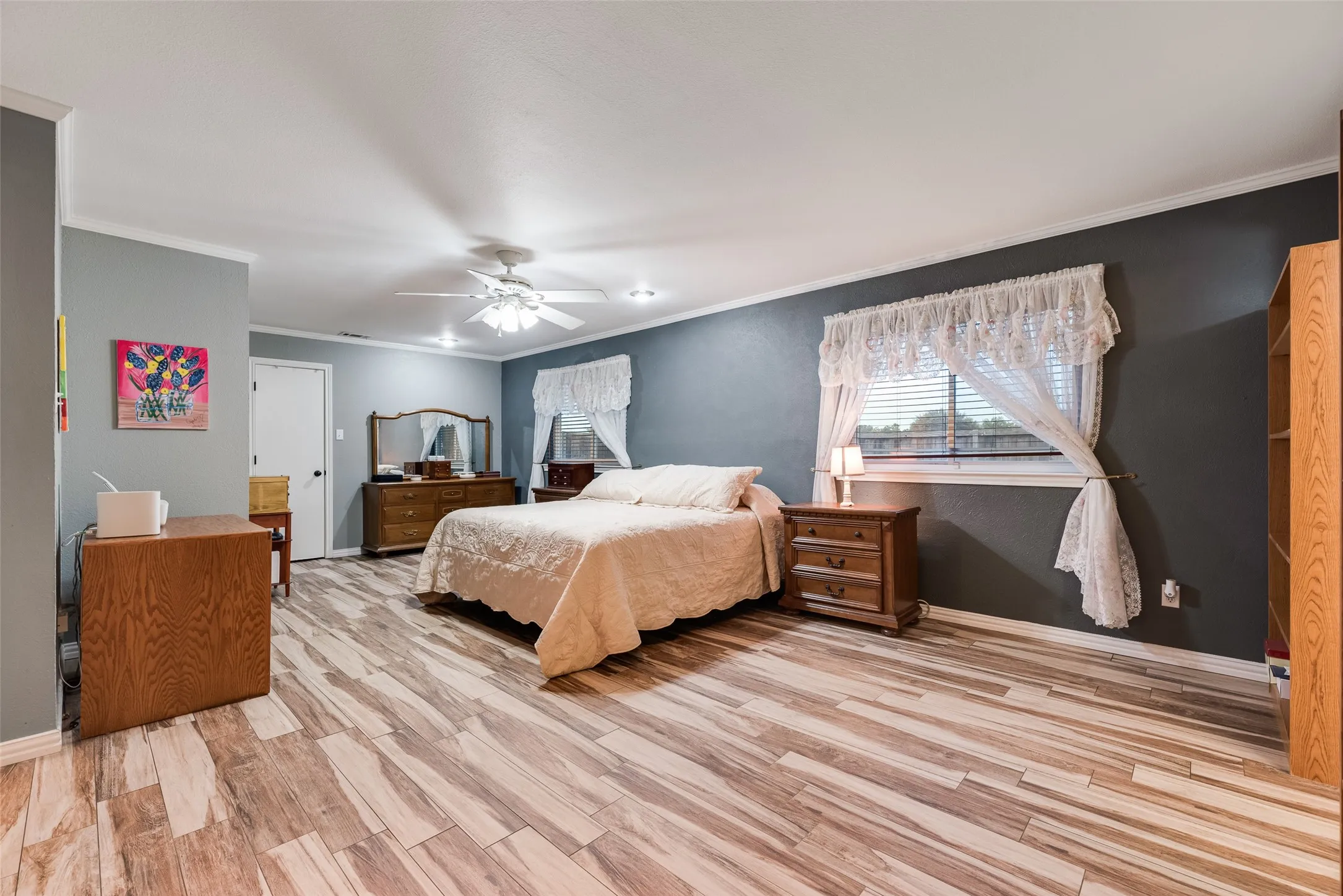 Oversized primary bedroom!