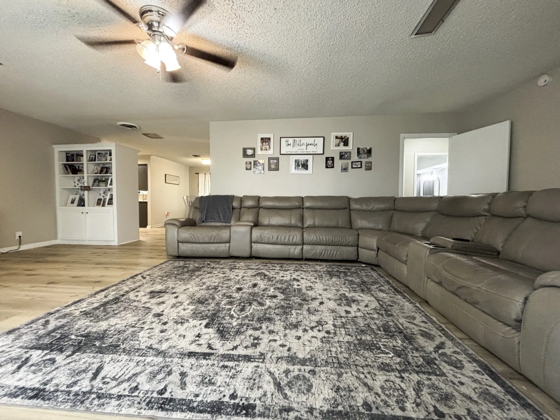 Single Family Residence For Sale in Montague County , 305 Rock Street, Bowie, Texas 76230, 3 Bedroom, 2 Bathroom, 2 Garage spaces, 1,850 Sqft, built in 1950, mls#21338906, Real Estate Agent in Bowie, Homes For Sale in Montague county, Homes For Sale in Bowie, Realtor in Bowie Texas, Real Estate Brokerage Independent Realty Texas, Luminita Cordes Realtor