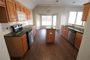 Single Family Residence For Rent in Collin County , 8505 TIMBER CREST CT, Frisco, Texas 75035, 3 Bedroom, 2 Bathroom, 2 Garage spaces, 1,889 Sqft, built in 1997, mls#21331808, Real Estate Agent in Frisco, Homes For Rent in Collin county, Homes For Rent in Frisco, Realtor in Frisco Texas, Real Estate Brokerage Independent Realty Texas, Luminita Cordes Realtor