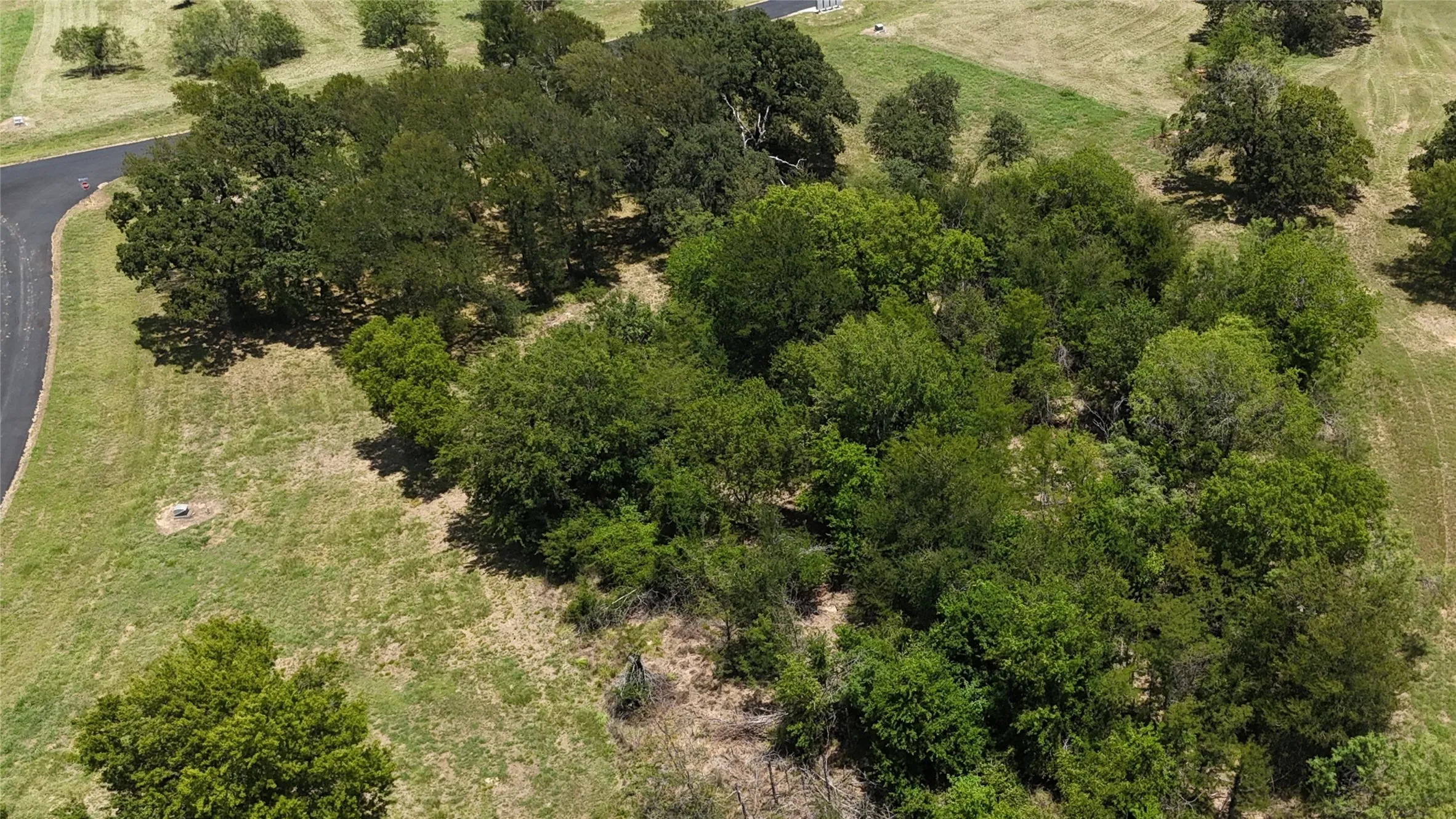 Aerial view of Lot 118 in Admiral Shores on Richland-Chambers Lake, showcasing prime land for sale in Streetman, TX.