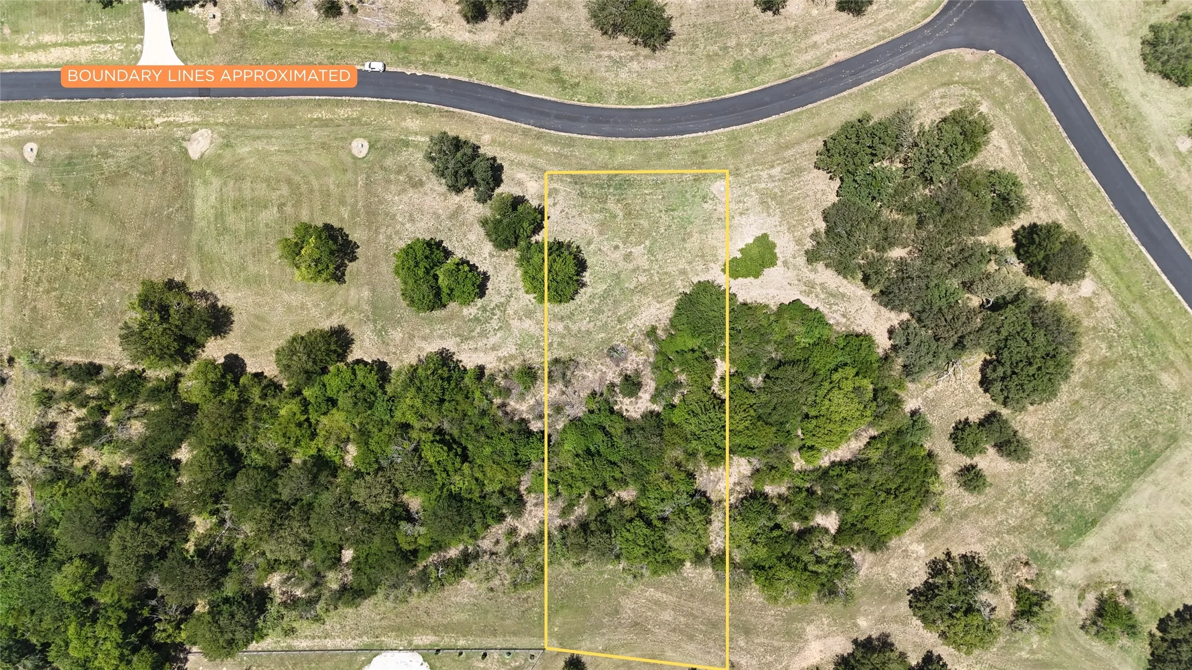 Detailed aerial plat close-up showing lot dimensions, frontage, and layout.