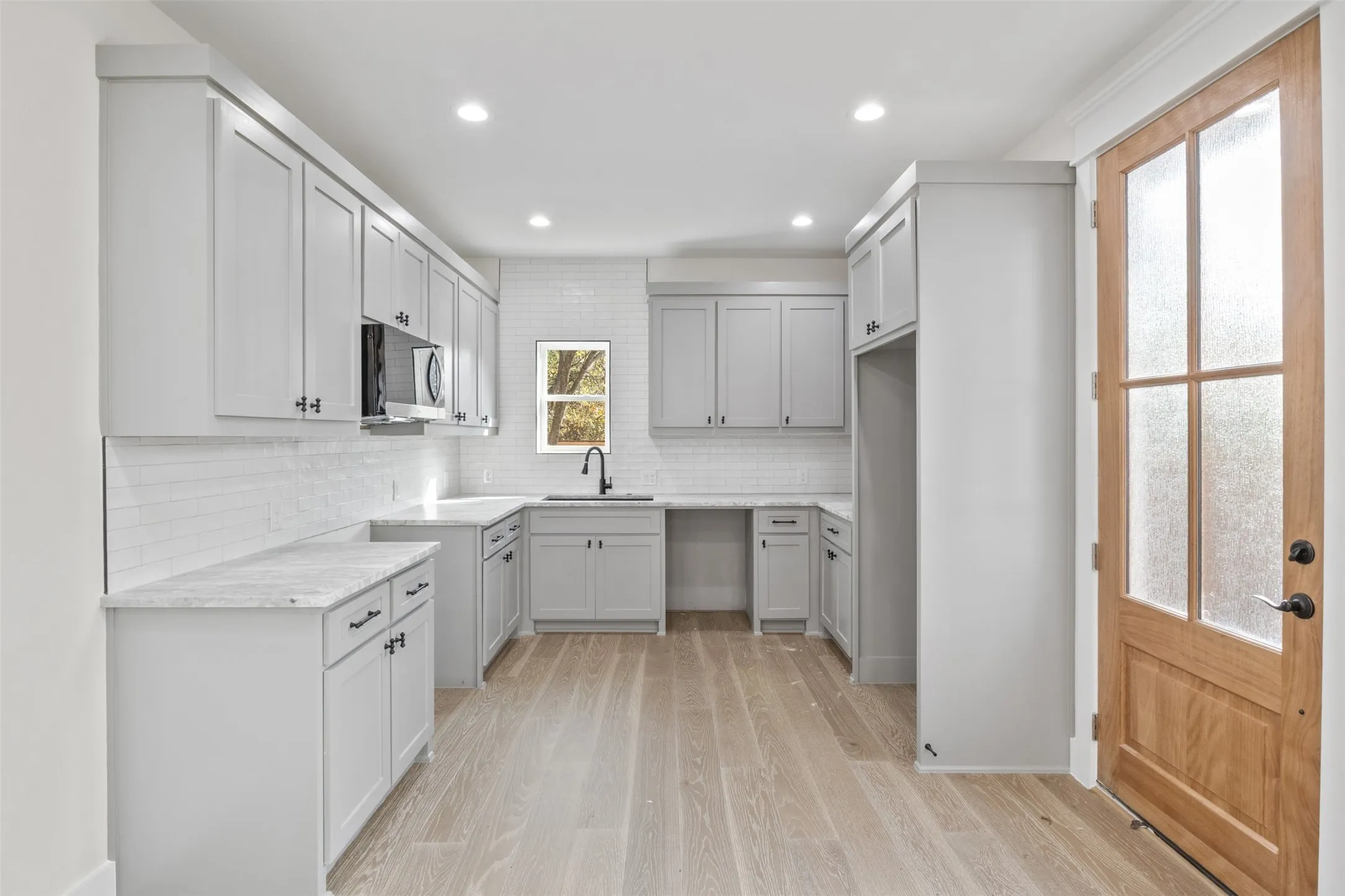 Single Family Residence For Rent in Dallas County , 2626 Burger Avenue, Dallas, Texas 75215, 3 Bedroom, 2 Bathroom, Garage spaces, 1,200 Sqft, built in 2025, mls#21338921, Real Estate Agent in Dallas, Homes For Rent in Dallas county, Homes For Rent in Dallas, Realtor in Dallas Texas, Real Estate Brokerage Independent Realty Texas, Luminita Cordes Realtor